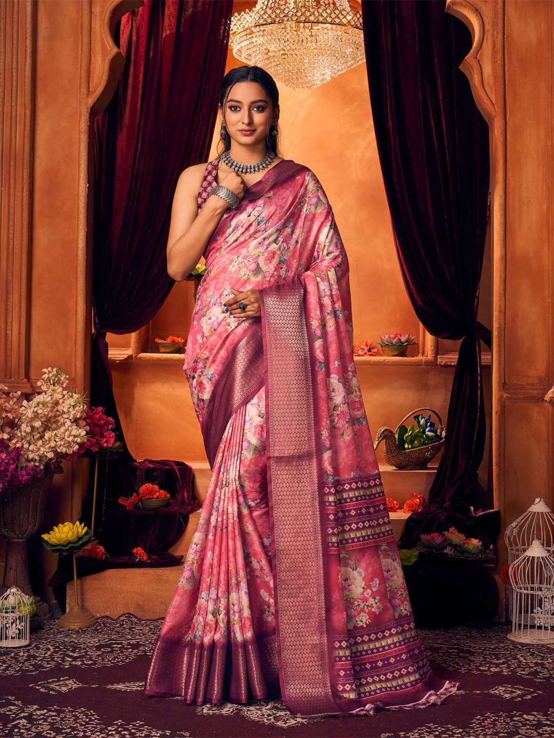 

KALINI Women Floral Printed Zari Saree, Pink