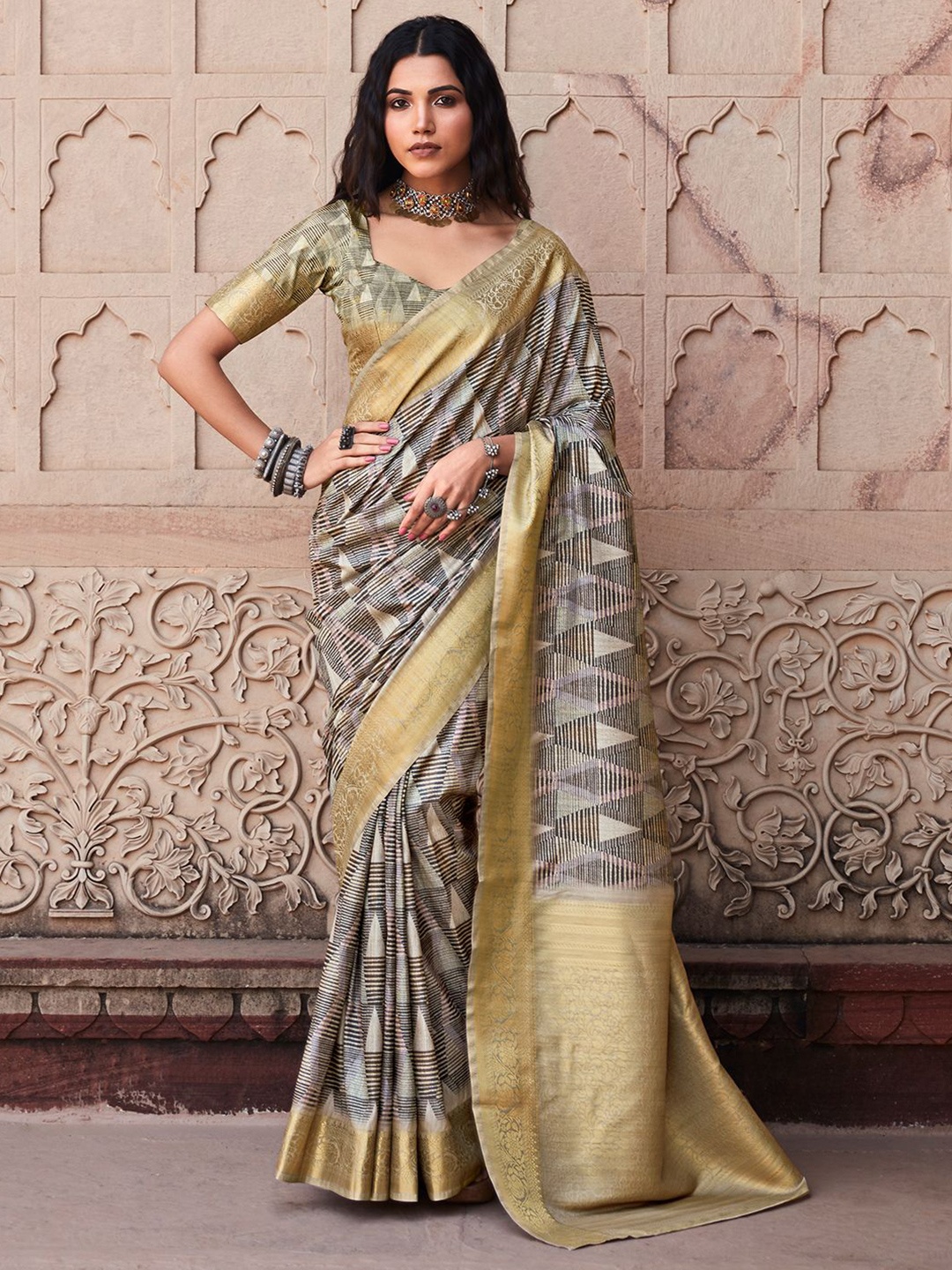 

Panzora Silik Cotton Geometric Zari Woven Design Festive Celebrity Sarees, Beige