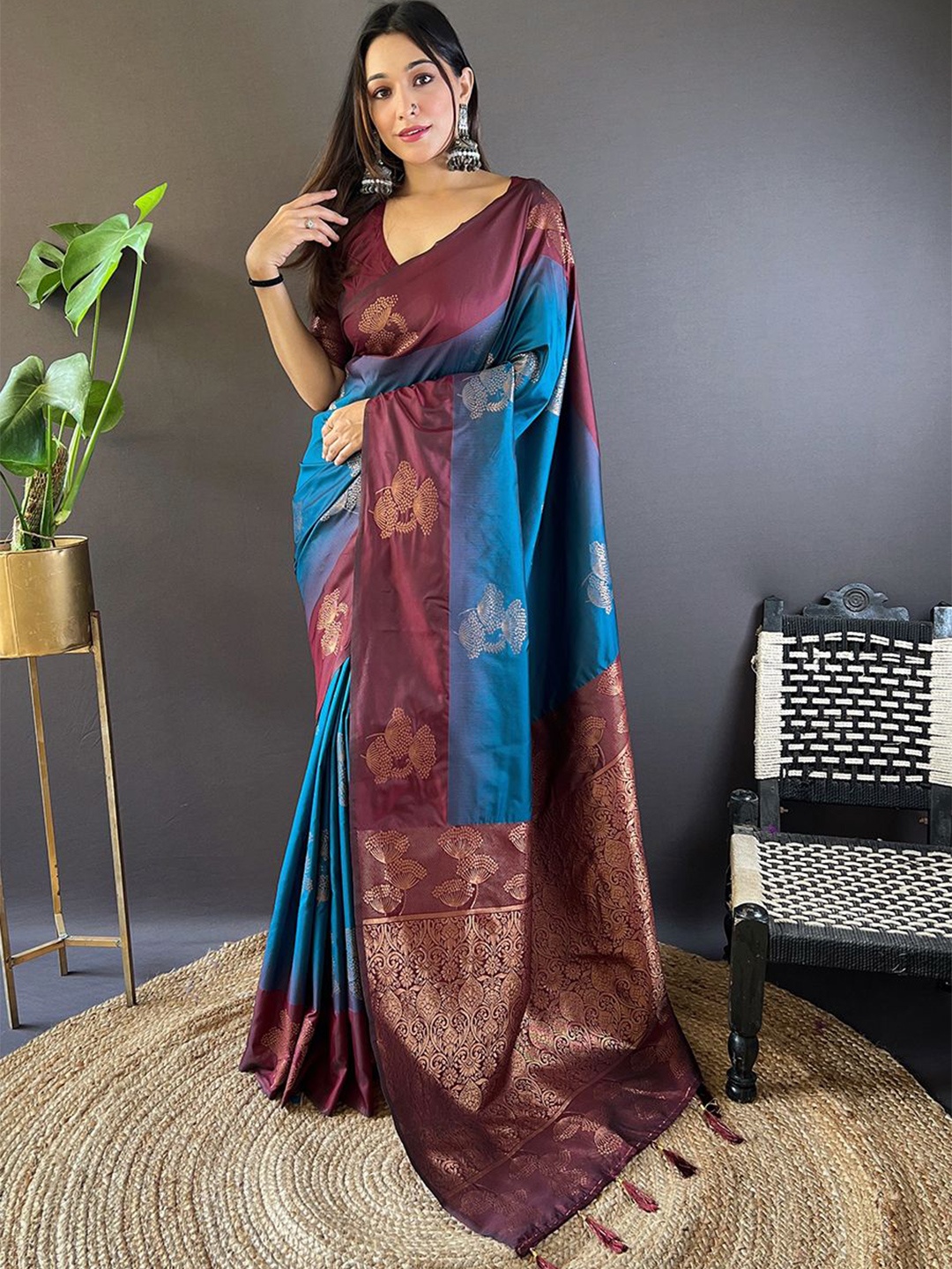 

LeeliPeeri Designer Woven Design Zari Paithani Saree, Navy blue