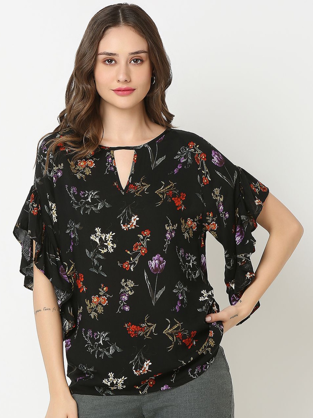 

NOT SO PINK Floral Print Keyhole Neck Flutter Sleeve Top, Black