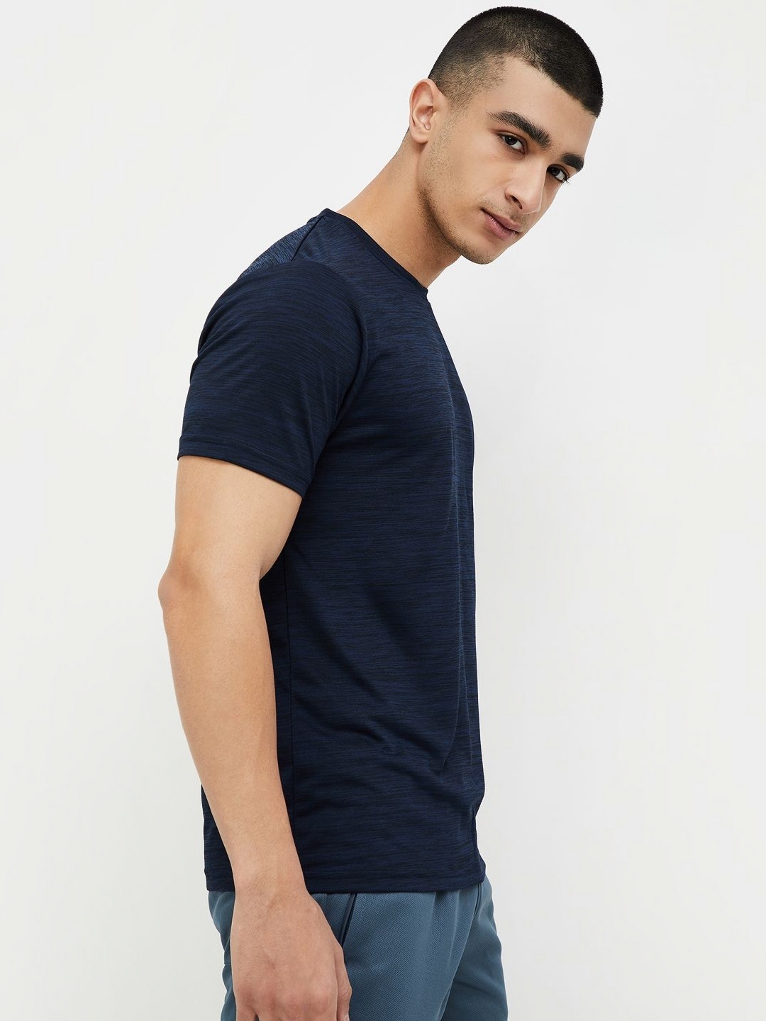 

Fame Forever by Lifestyle Men V-Neck Pockets T-shirt, Blue