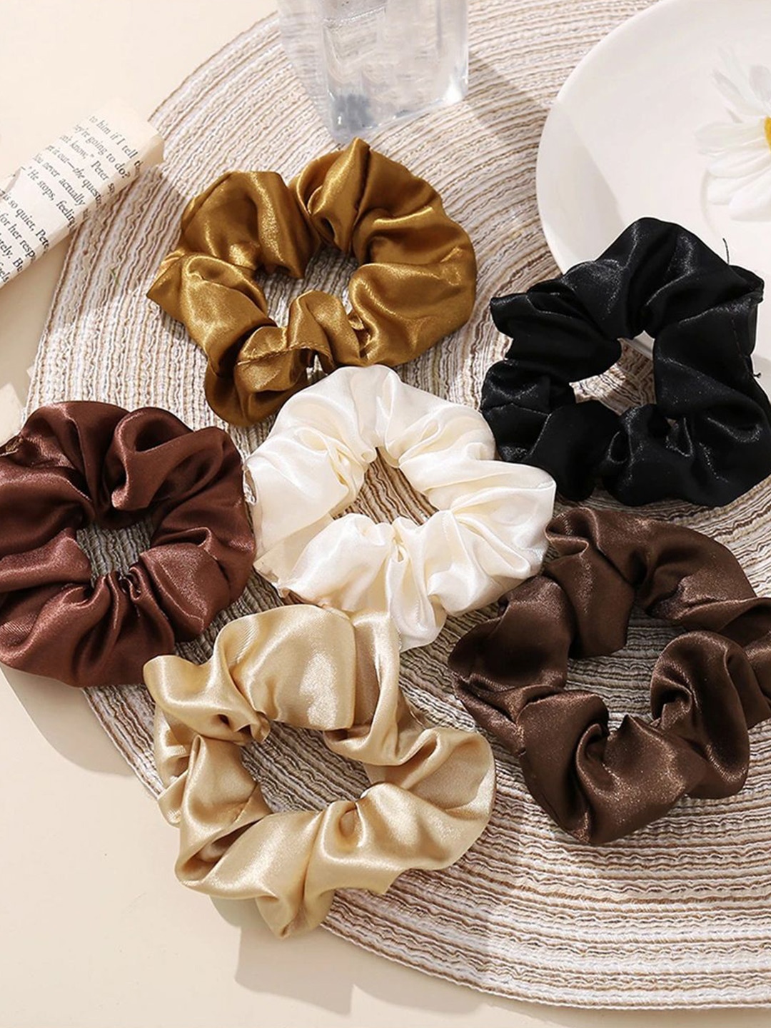 

DressBerry Women Set of 6 Ponytail Holders, Black