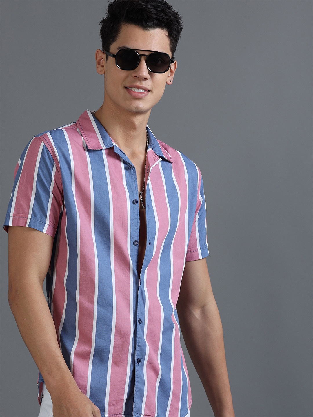 

HERE&NOW Men Slim Fit Opaque Striped Casual Shirt, Navy blue