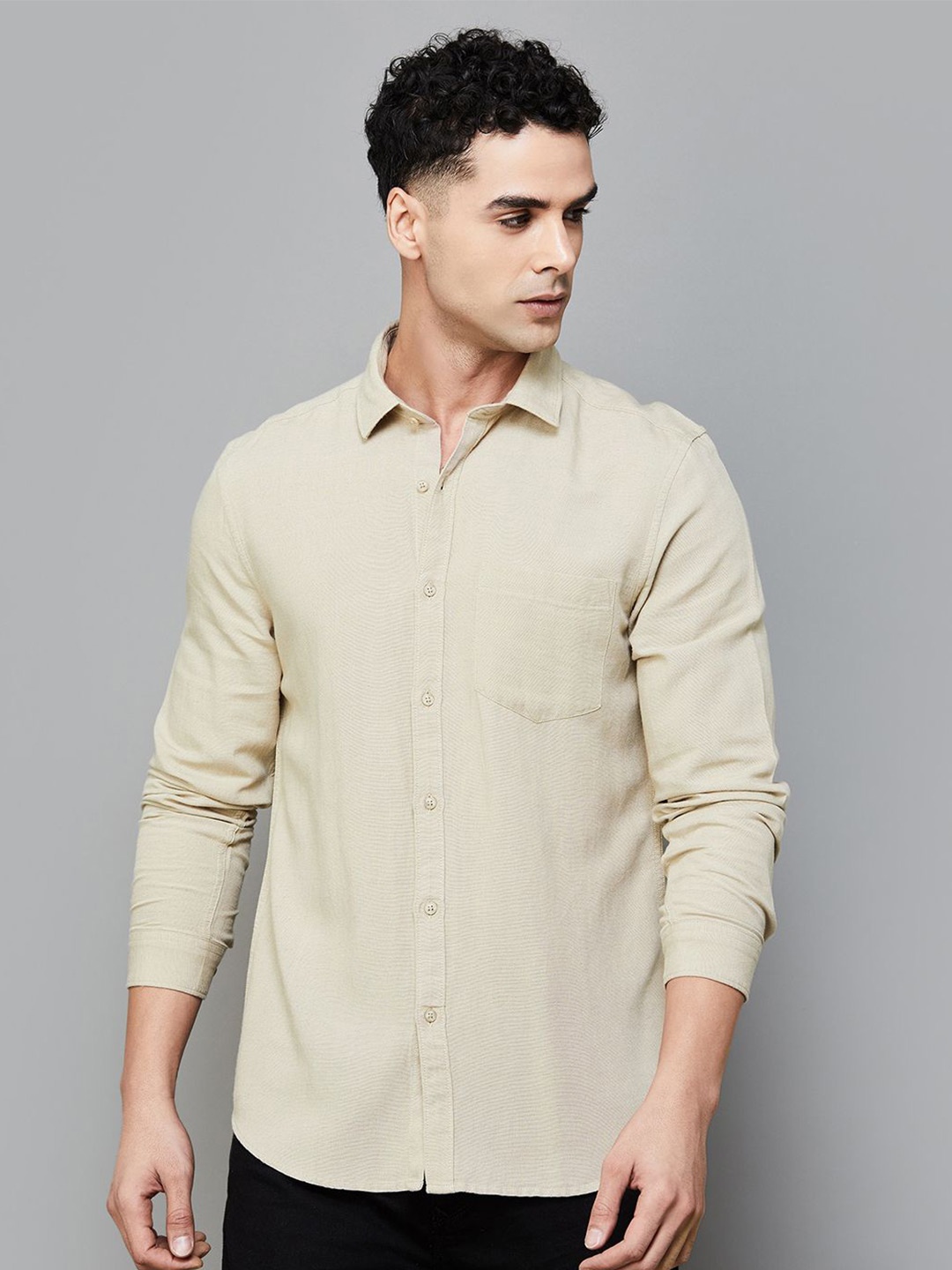 

Bossini Men Slim Fit Opaque Casual Shirt, Beige
