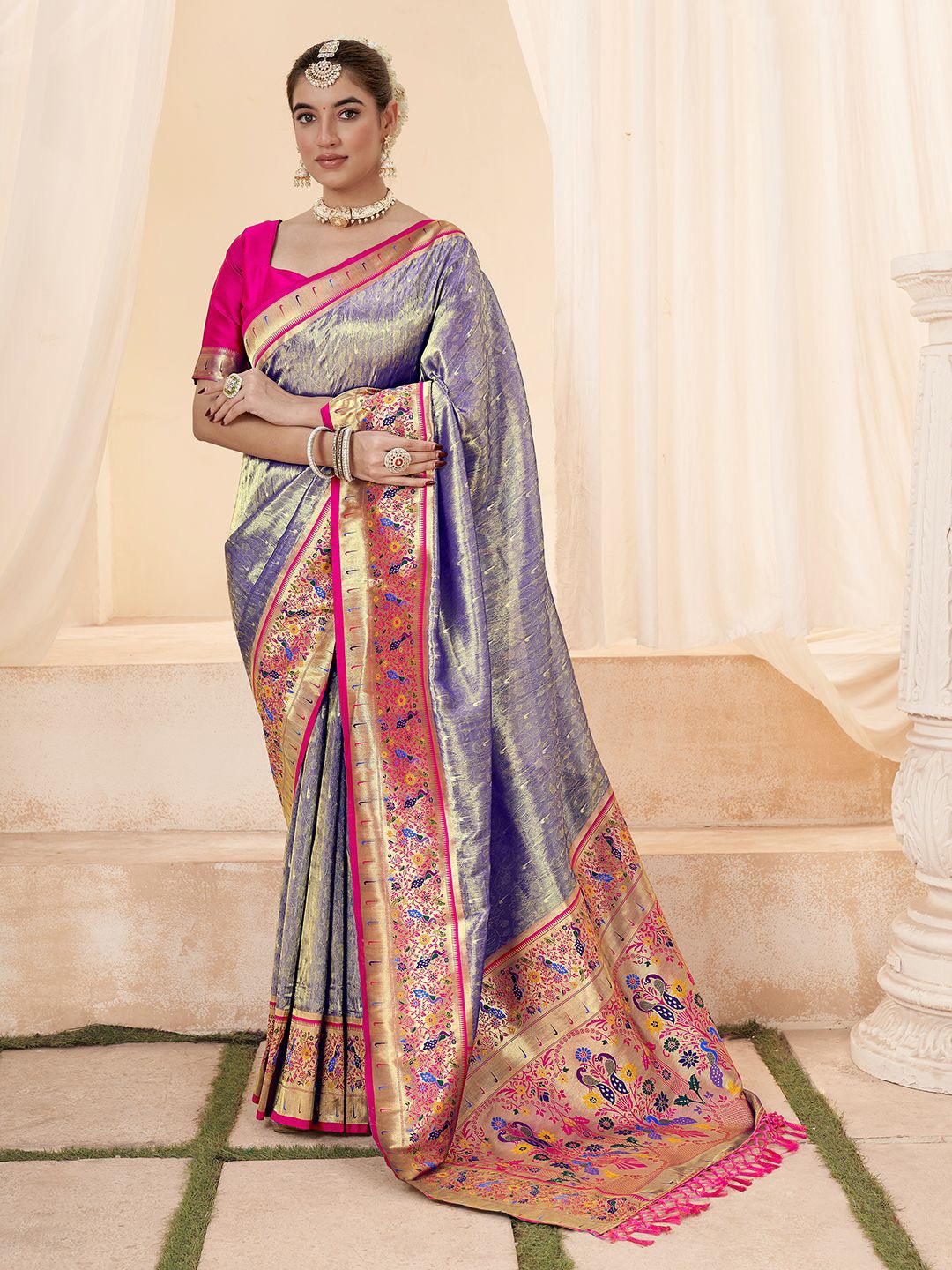 

Panzora Woven Design Zari Tissue Paithani Saree, Lavender