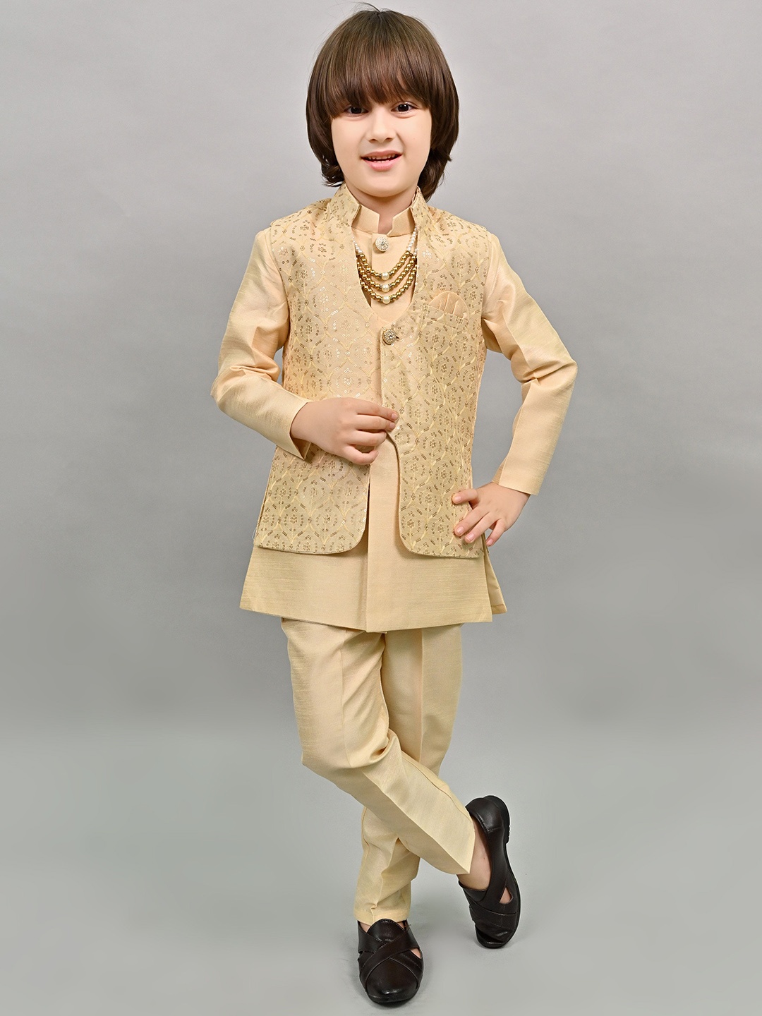 

ahhaaaa Boys Embroidered Sherwani Set, Gold