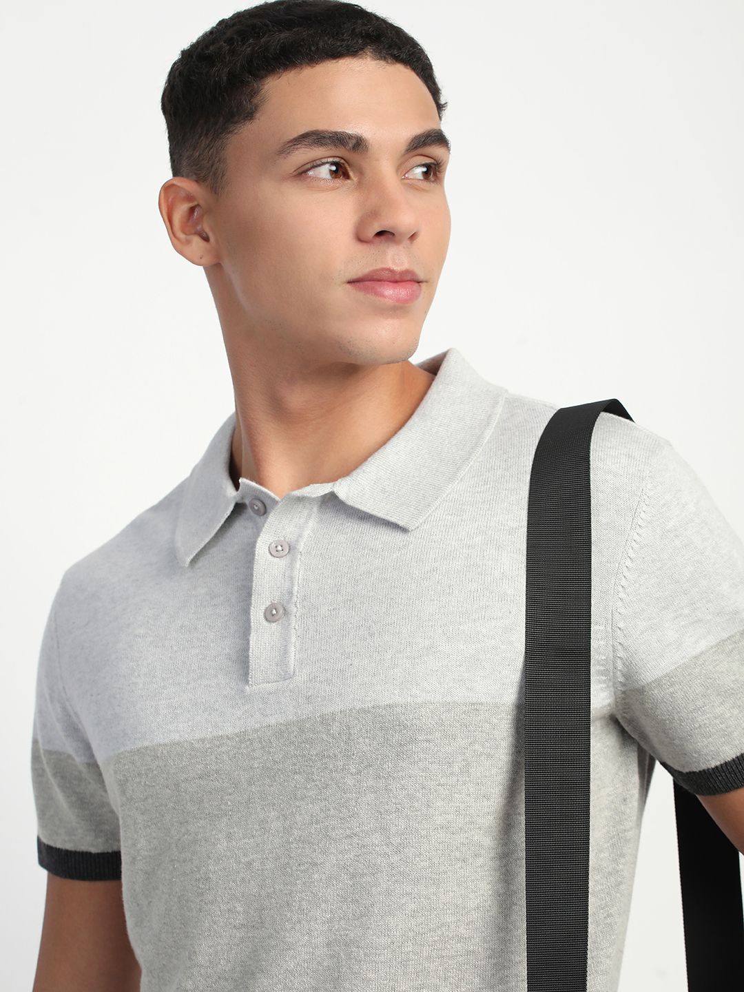 

THE BEAR HOUSE Men Colourblocked Polo Collar T-shirt, Grey