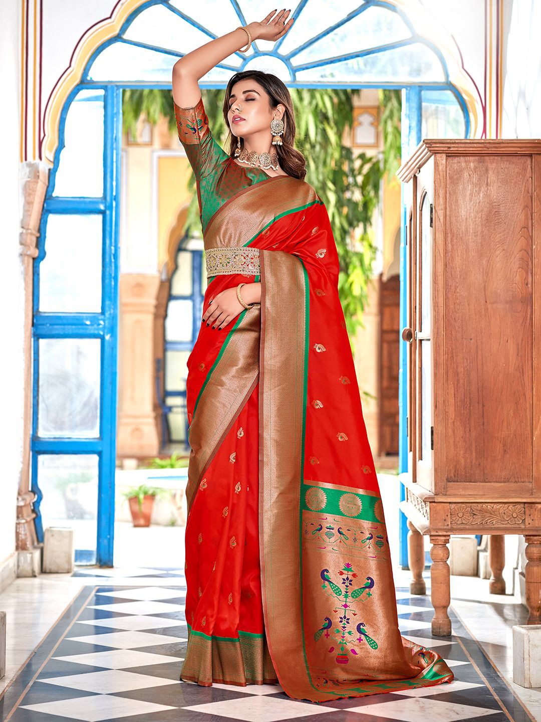 

Panzora Ethnic Motifs Zari Paithani Saree, Red