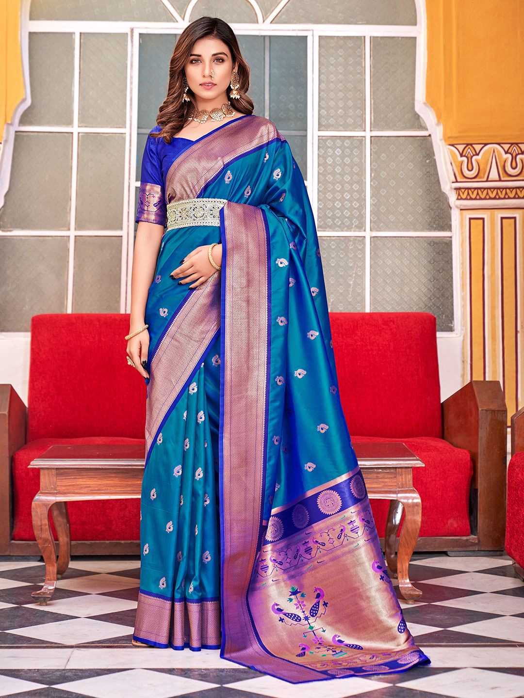 

Panzora Ethnic Motif Zari Woven Paithani Saree, Teal