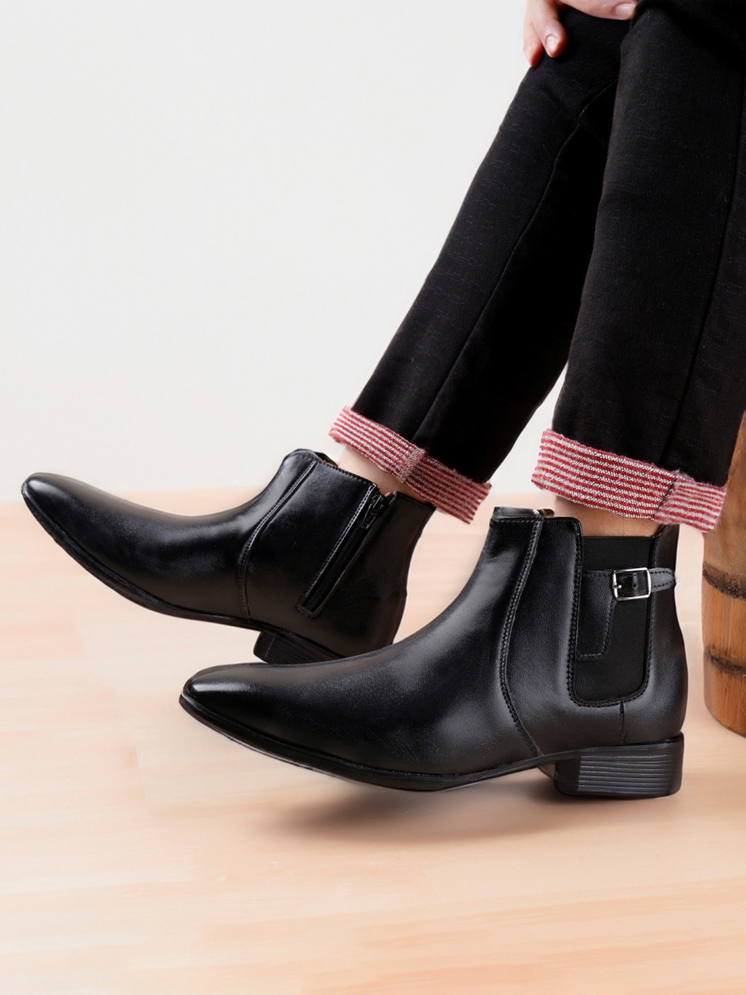

HERE&NOW Men Belt Detail Chelsea Boots, Black
