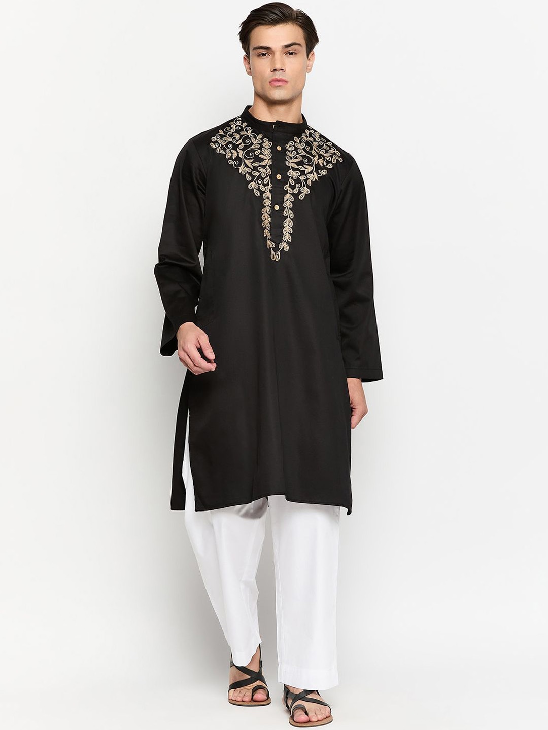 

NABIA Floral Yoke Design Embroidered Regular Thread Work Pure Cotton Kurta with Pyjamas, Black