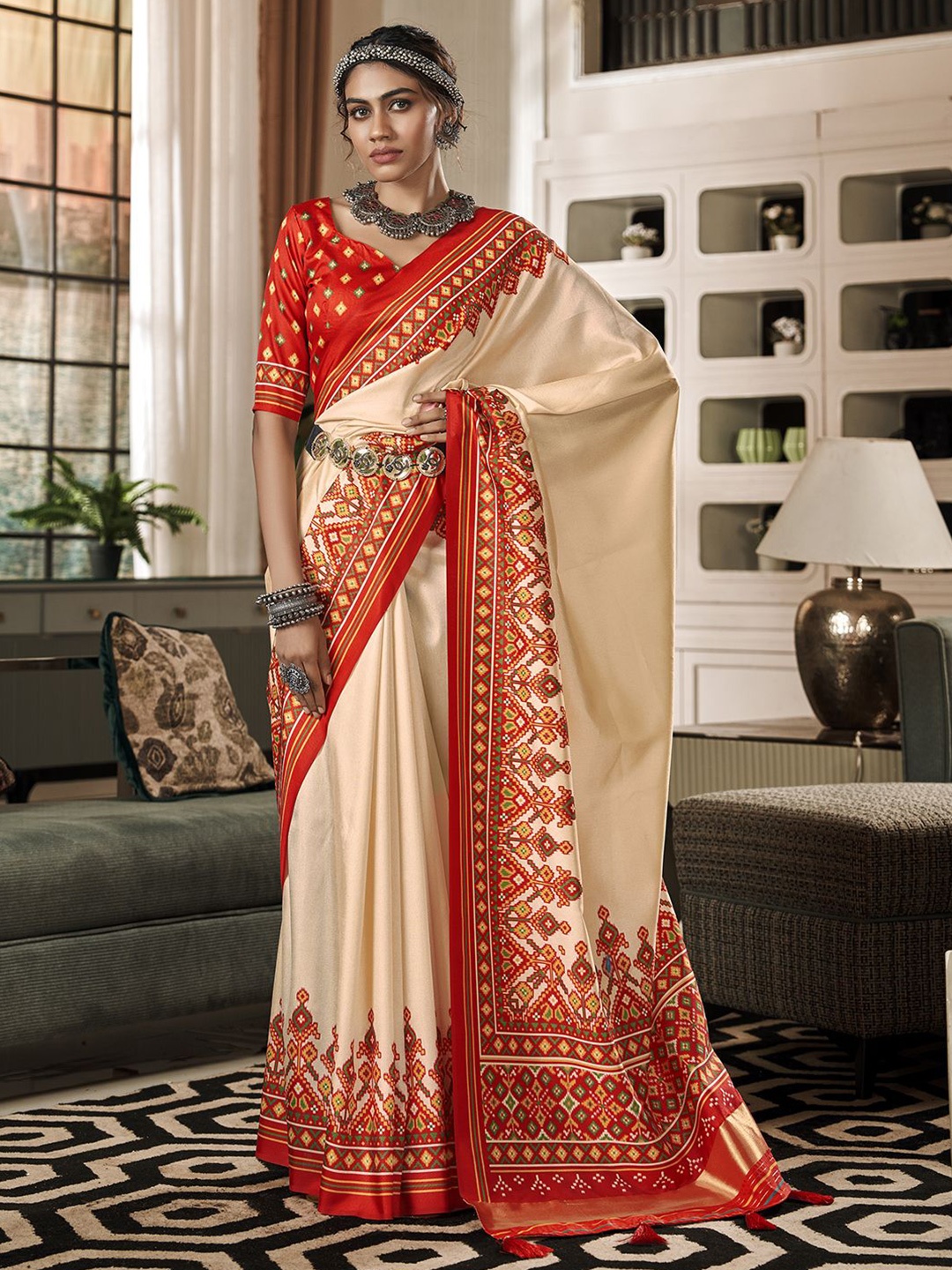 

Panzora Ethnic Motifs Patola Saree, Beige