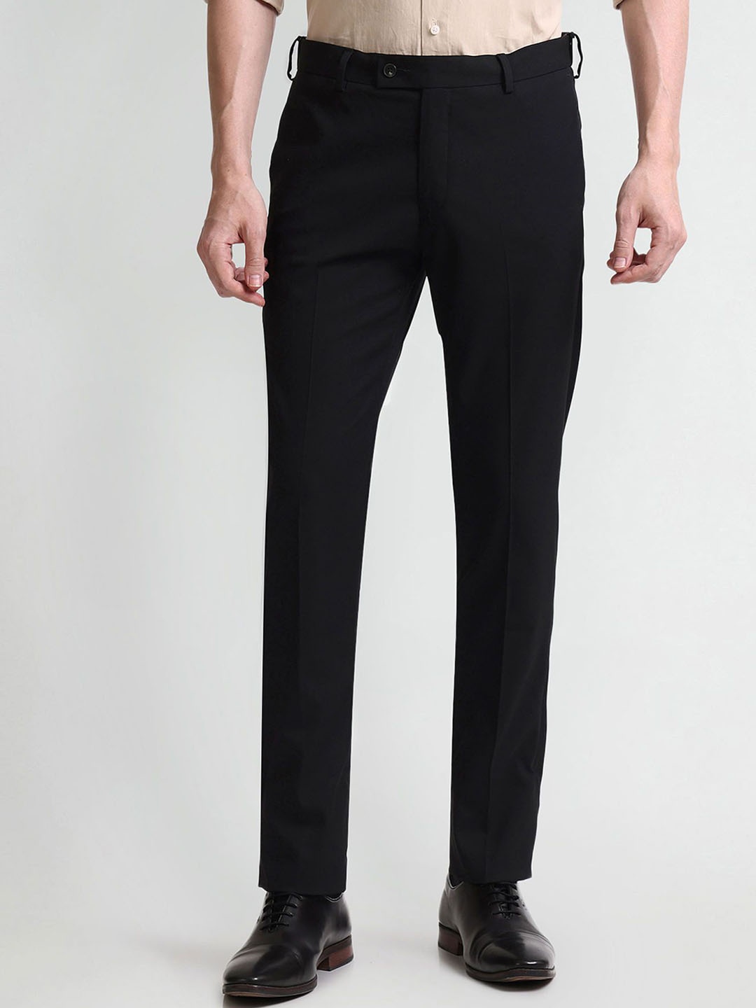 

Arrow Men Slim Fit Mid Rise Flat Front Formal Trousers, Black