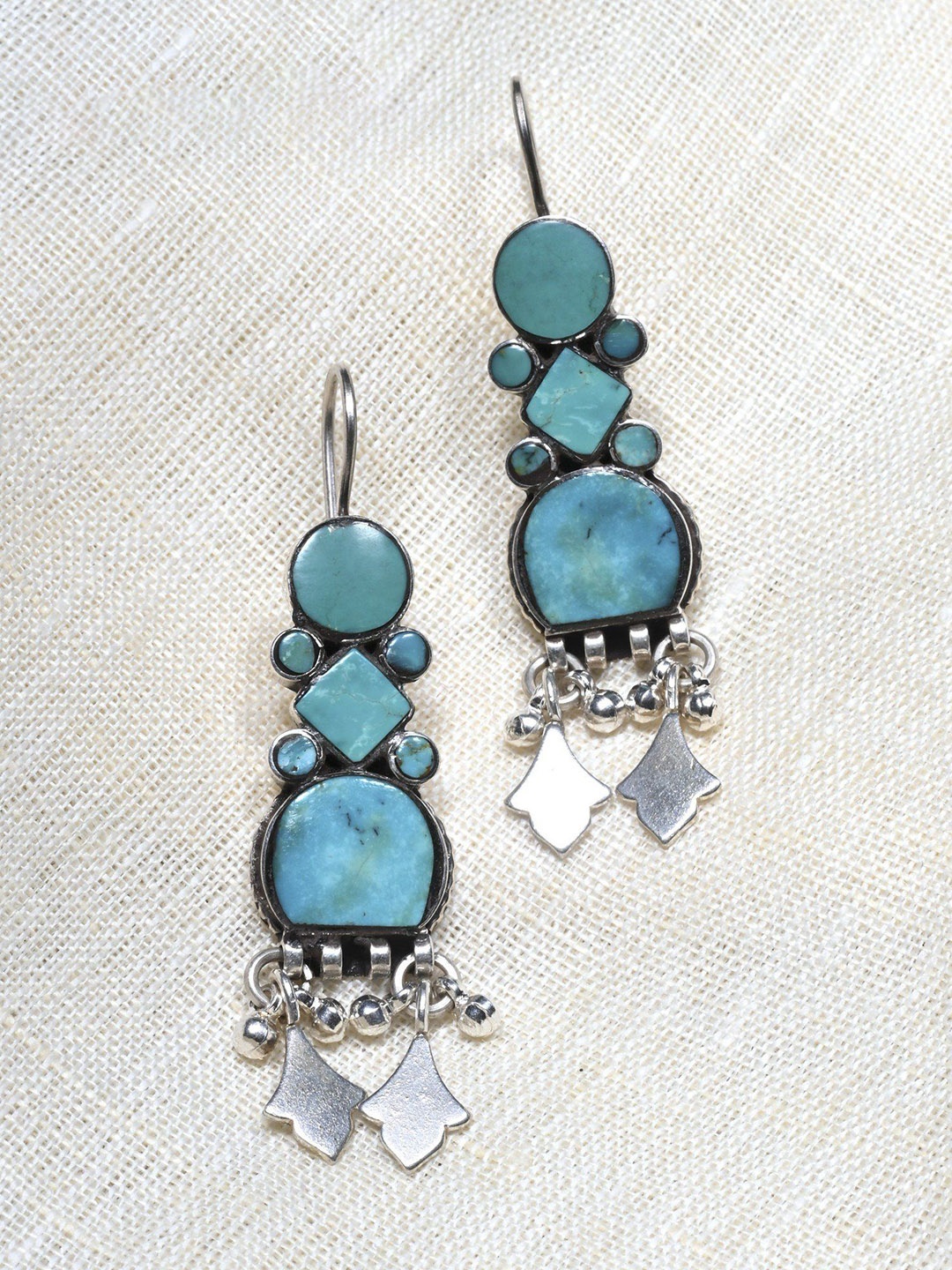 

Exotic India Turquoise Stone Sterling Silver Hook Earrings, Turquoise blue