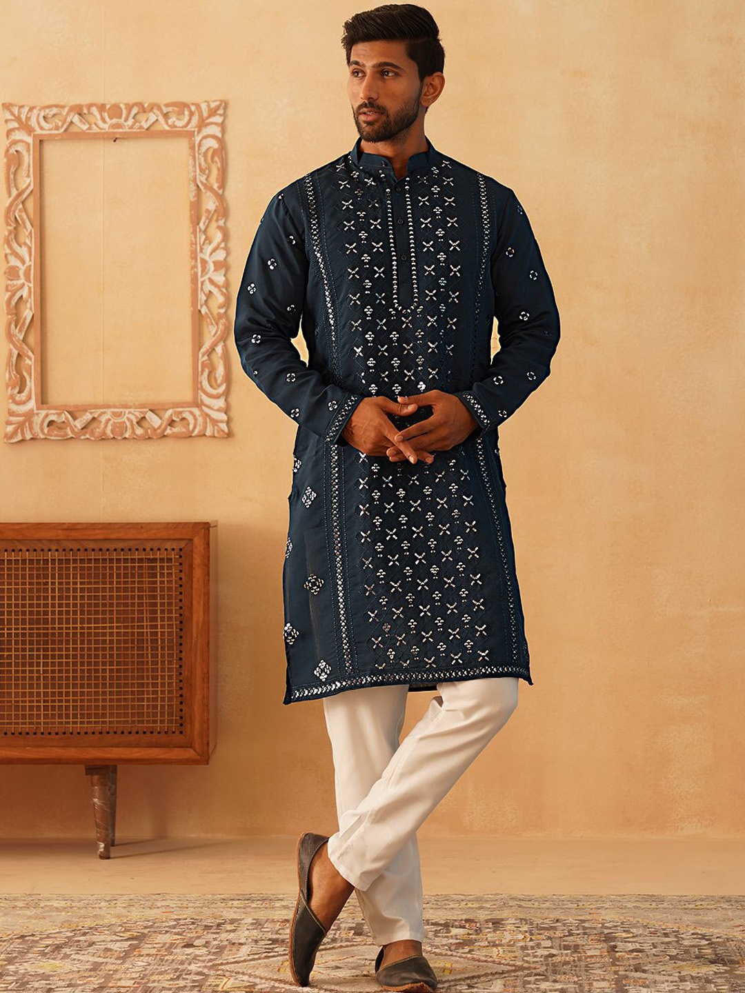 

Jompers Geometric Embroidered Sequinned Straight Kurta with Pyjamas, Blue