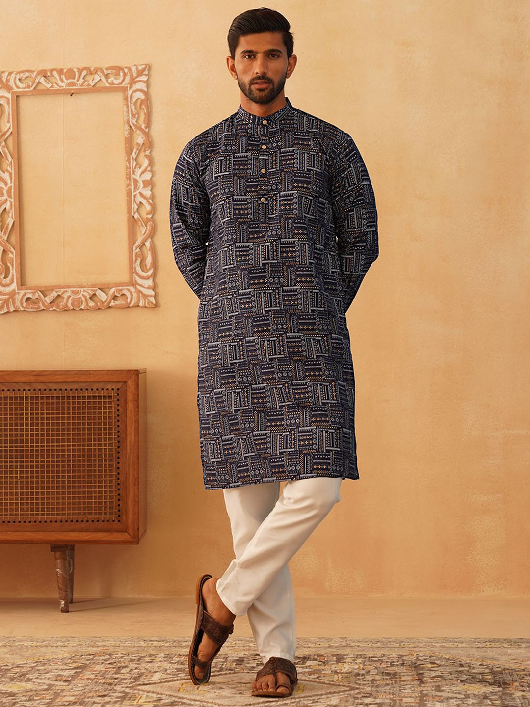 

Jompers Geometric Printed Mandarin Collar Straight Kurta with Pyjamas, Navy blue