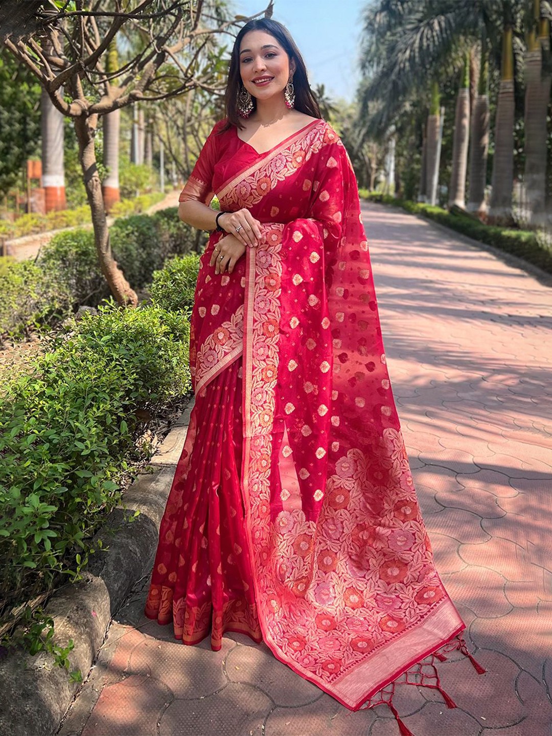 

LeeliPeeri Designer Ethnic Motifs Zari Organza Banarasi Saree, Pink