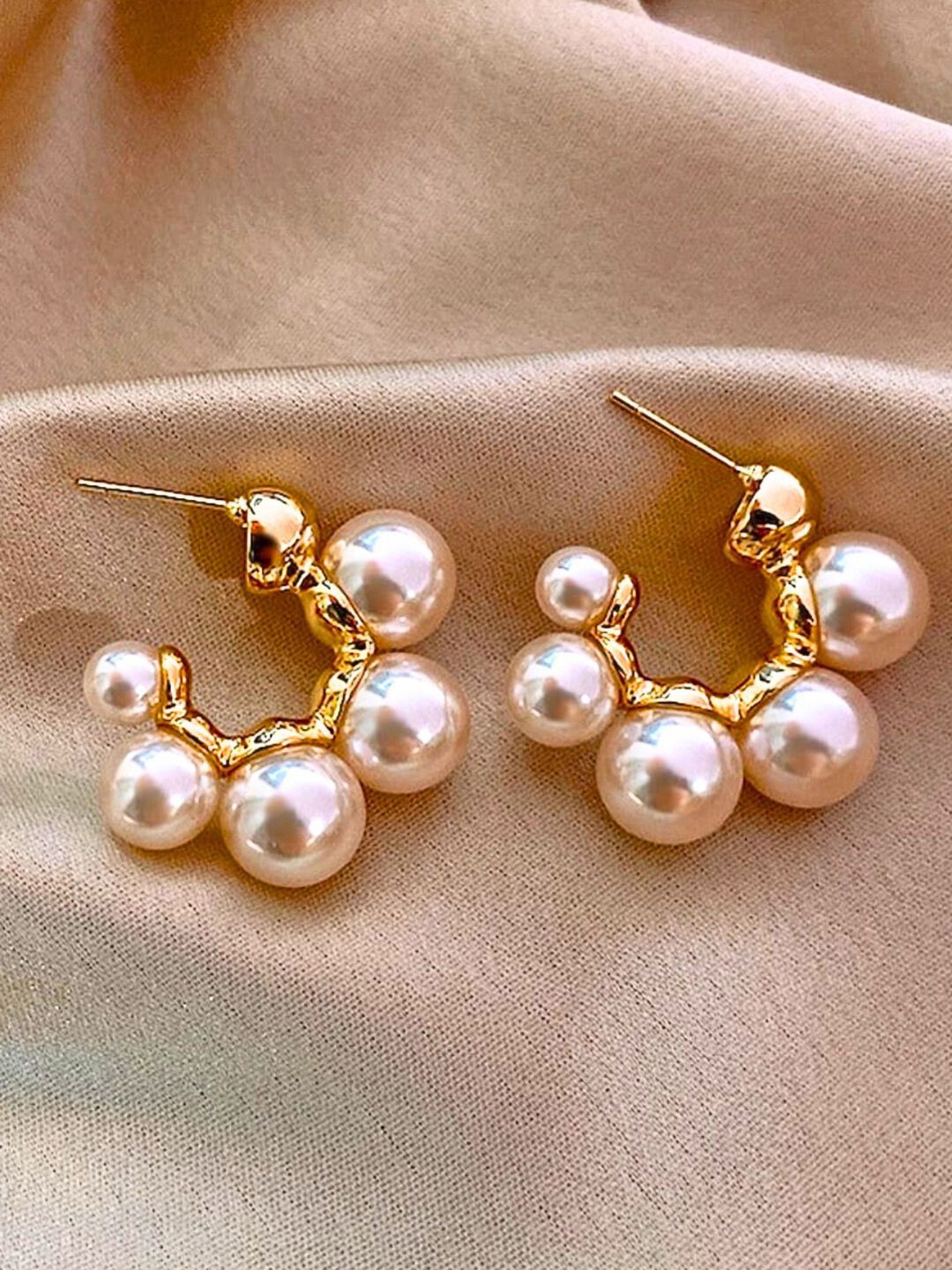 

DressBerry White Gold-Plated Pearl Beaded Circular Half Hoop Earrings