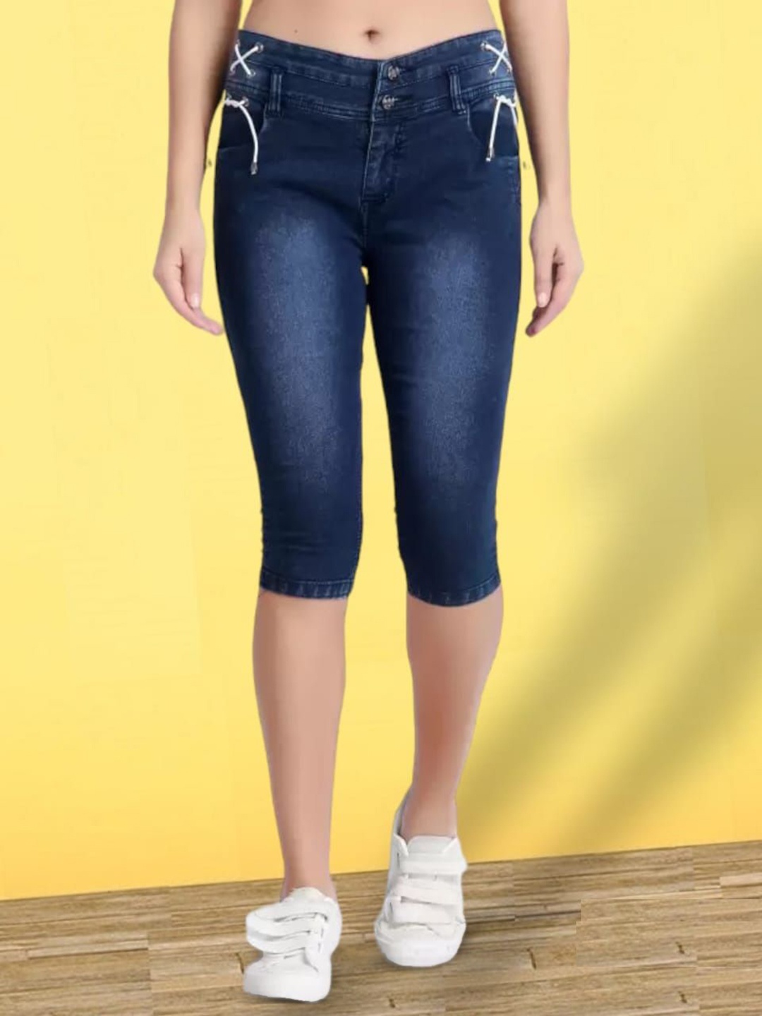 

Perfect Outlet Women High-Rise Regular Fit Capris, Blue