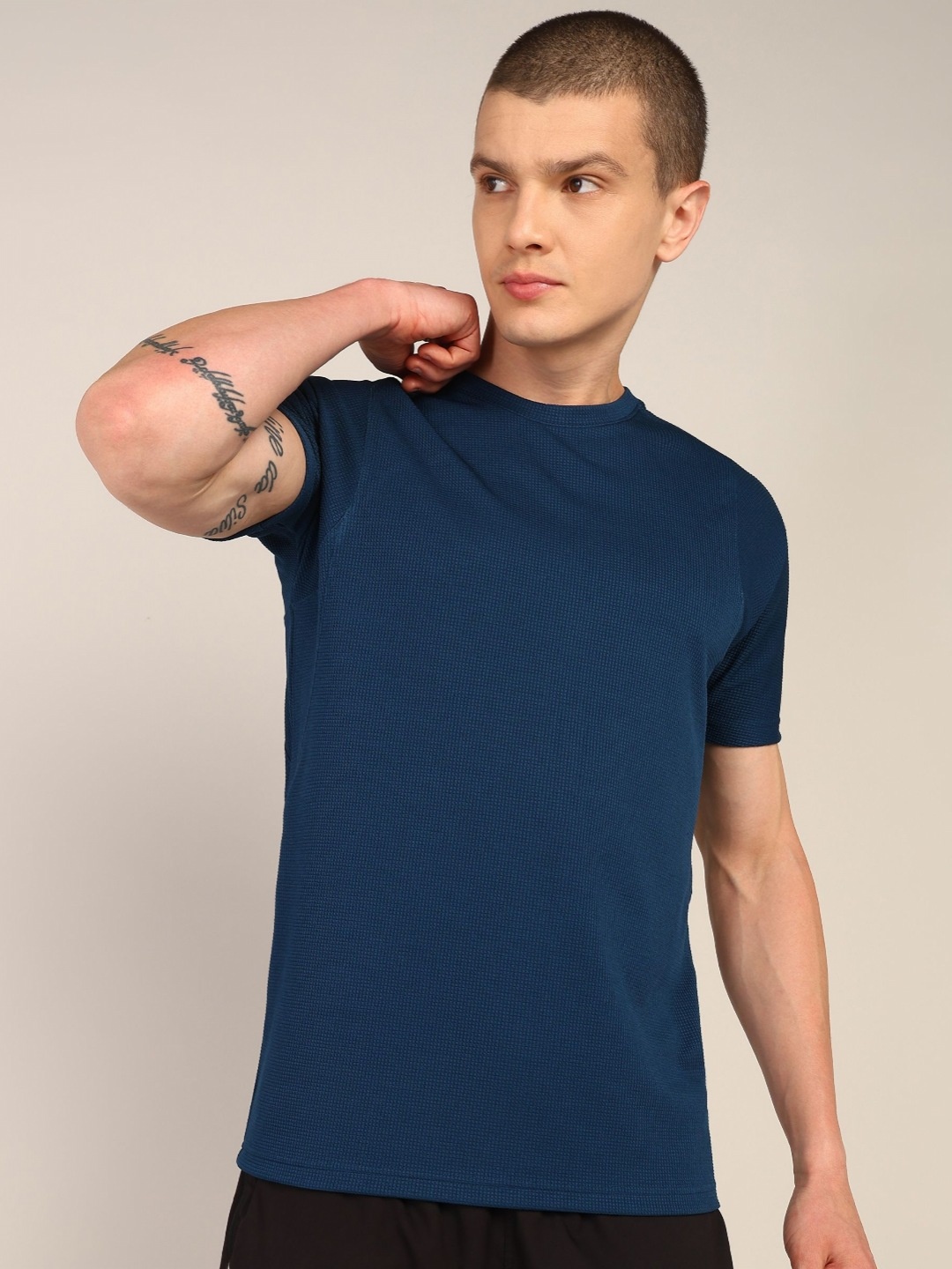 

Golden Kite Men Applique T-shirt, Blue