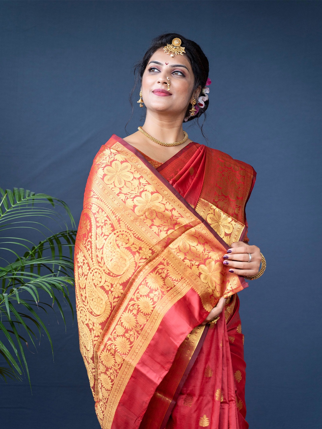

KIMISHA Woven Design Zari Woven Kanjeevaram Saree, Red