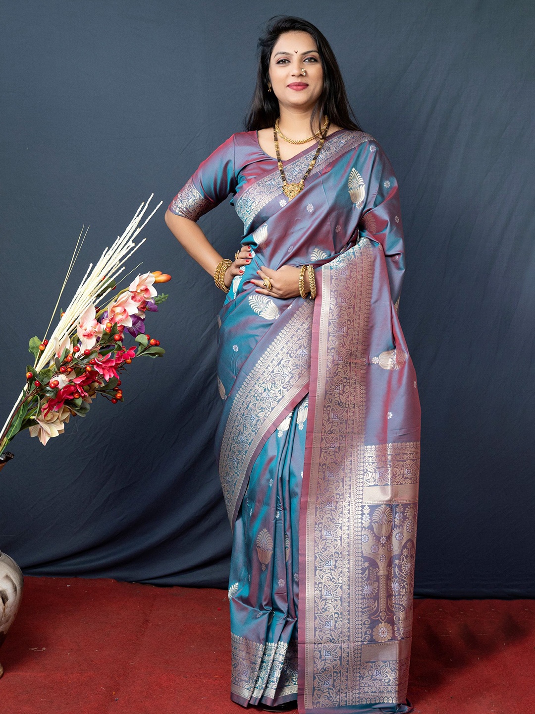 

KIMISHA Ethnic Motifs Zari Woven Banarasi Saree, Teal