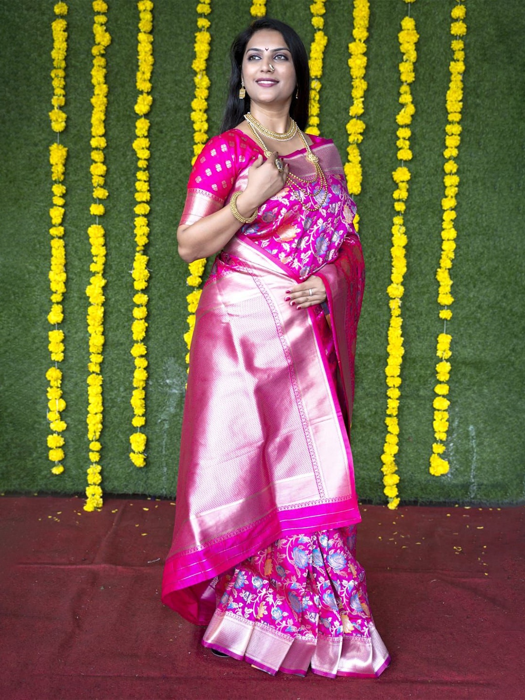 

KIMISHA Ethnic Motifs Zari Banarasi Saree, Pink