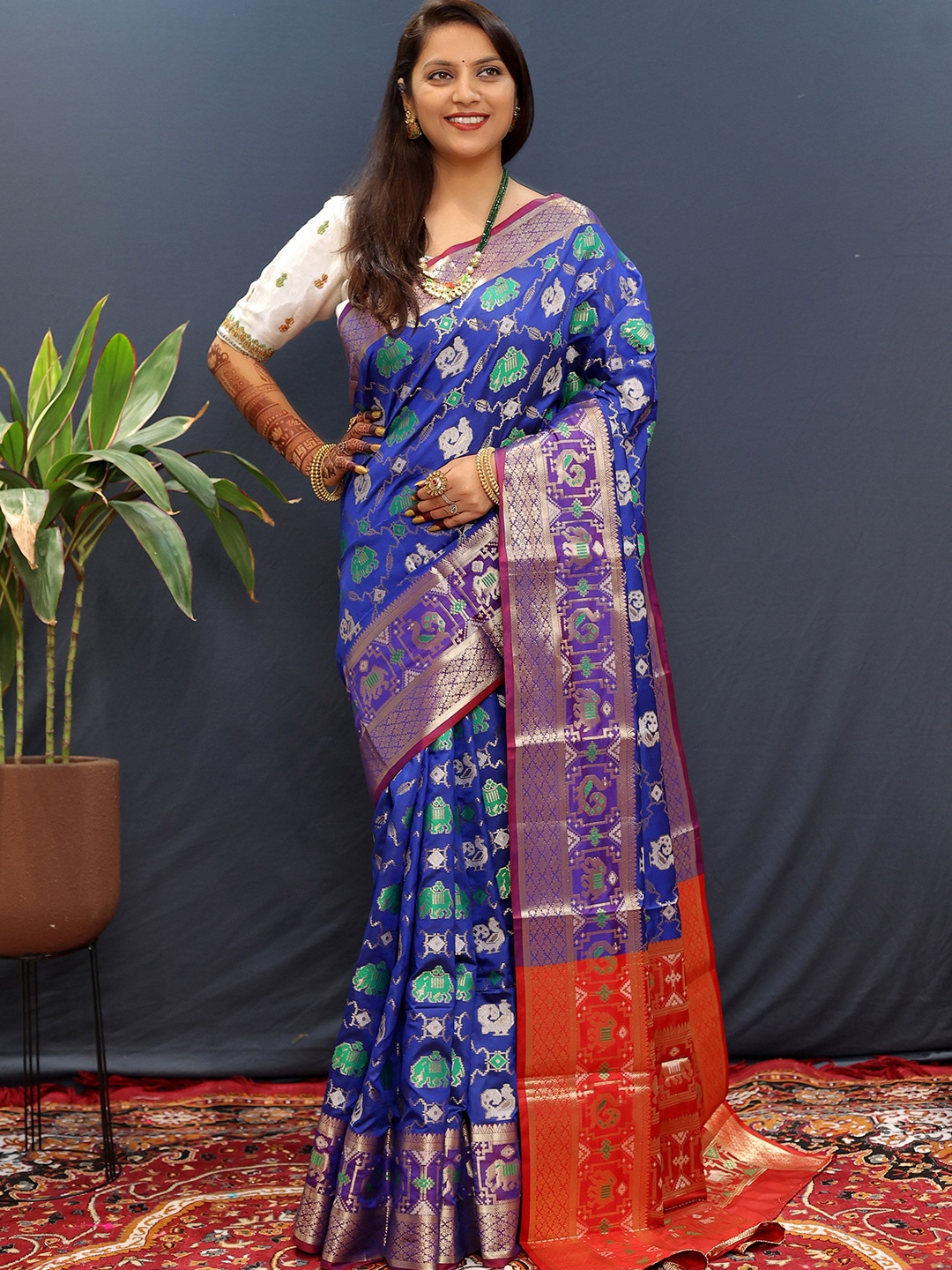 

KIMISHA Ethnic Motifs Zari Patola Saree, Blue