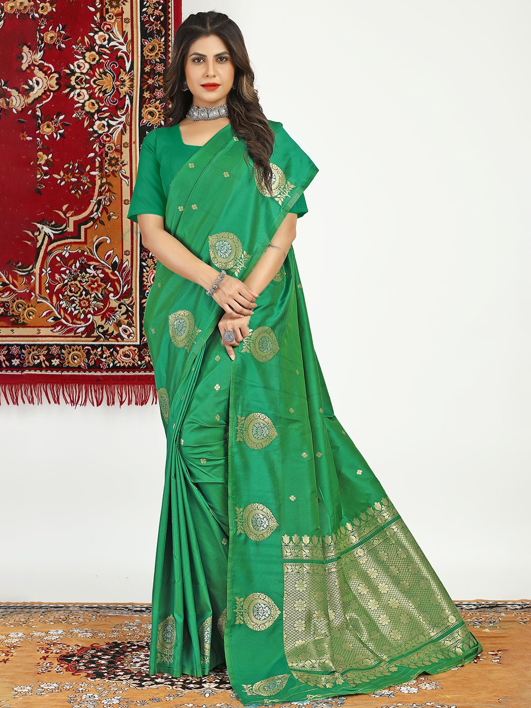 

KIMISHA Woven Design Zari Kanjeevaram Saree, Green