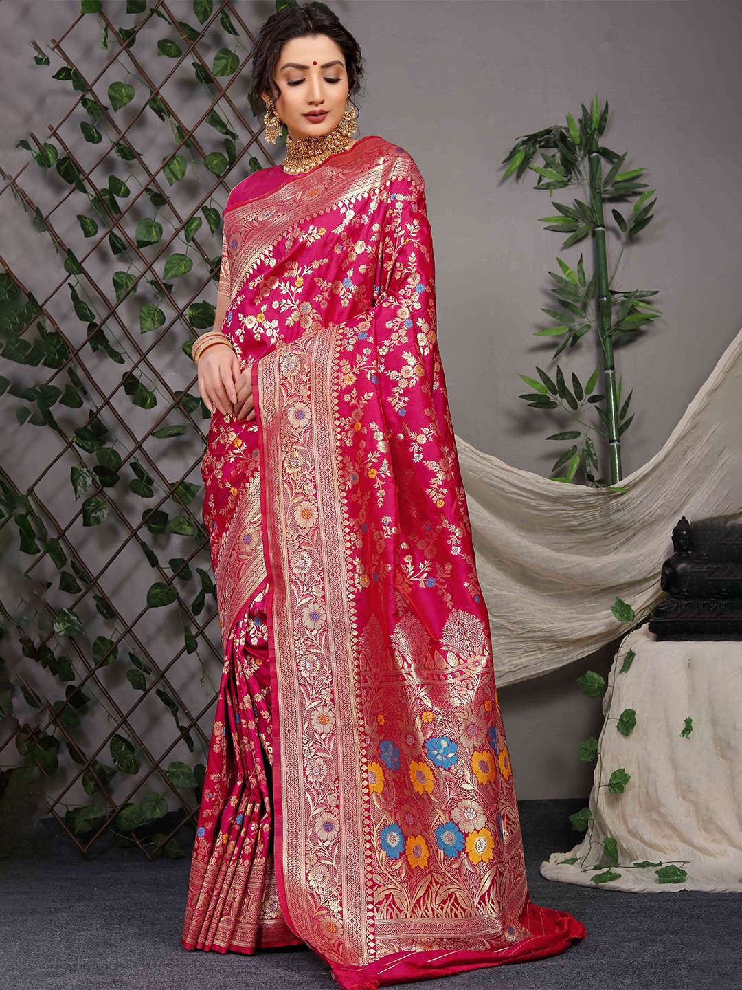 

KIMISHA Banarasi Silk Blend Ethnic Motifs Zari Traditional Saree, Magenta