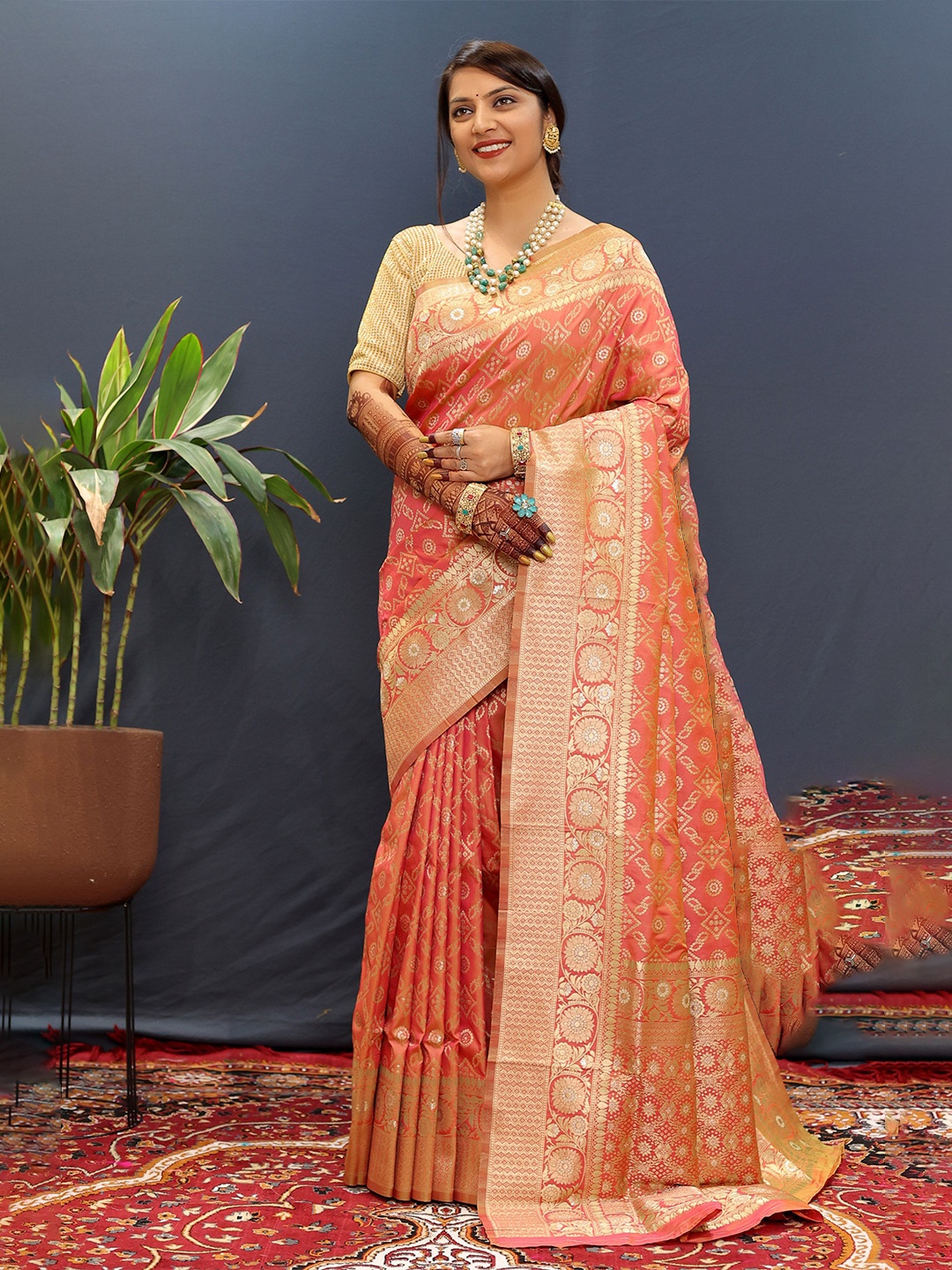 

KIMISHA Woven Design Zari Bandhani Saree, Orange