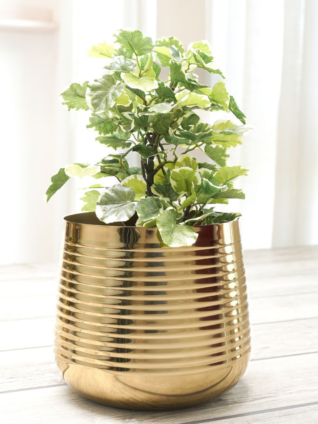 

BEHOMA Gold Toned Medium Metal Ribbed Planter