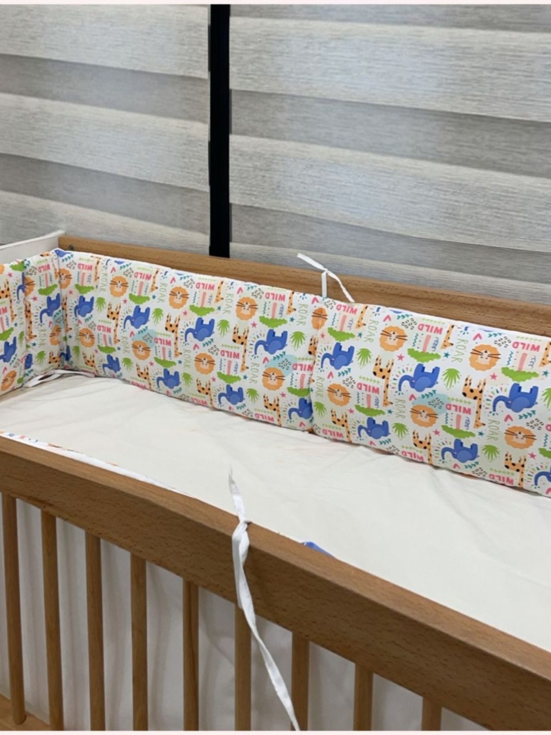 

OSCAR HOME White & Blue Animal Printed Cotton Crib Bed Bumper