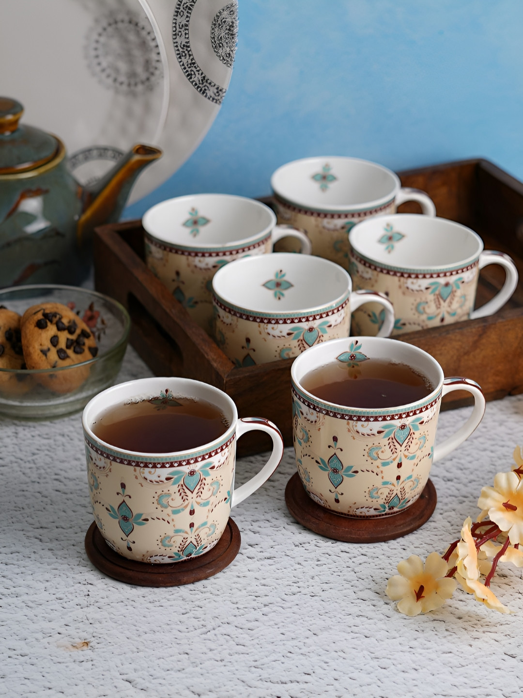 

Aura Cream & White 6 Pieces Ethnic Motifs Printed Glossy Cups 150 ml Each