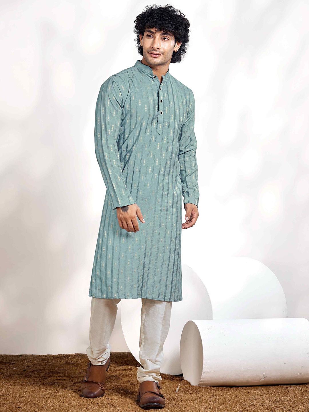 

Vardha Ethnic Motifs Woven Design Mandarin Collar Jacquard Straight Kurta, Blue