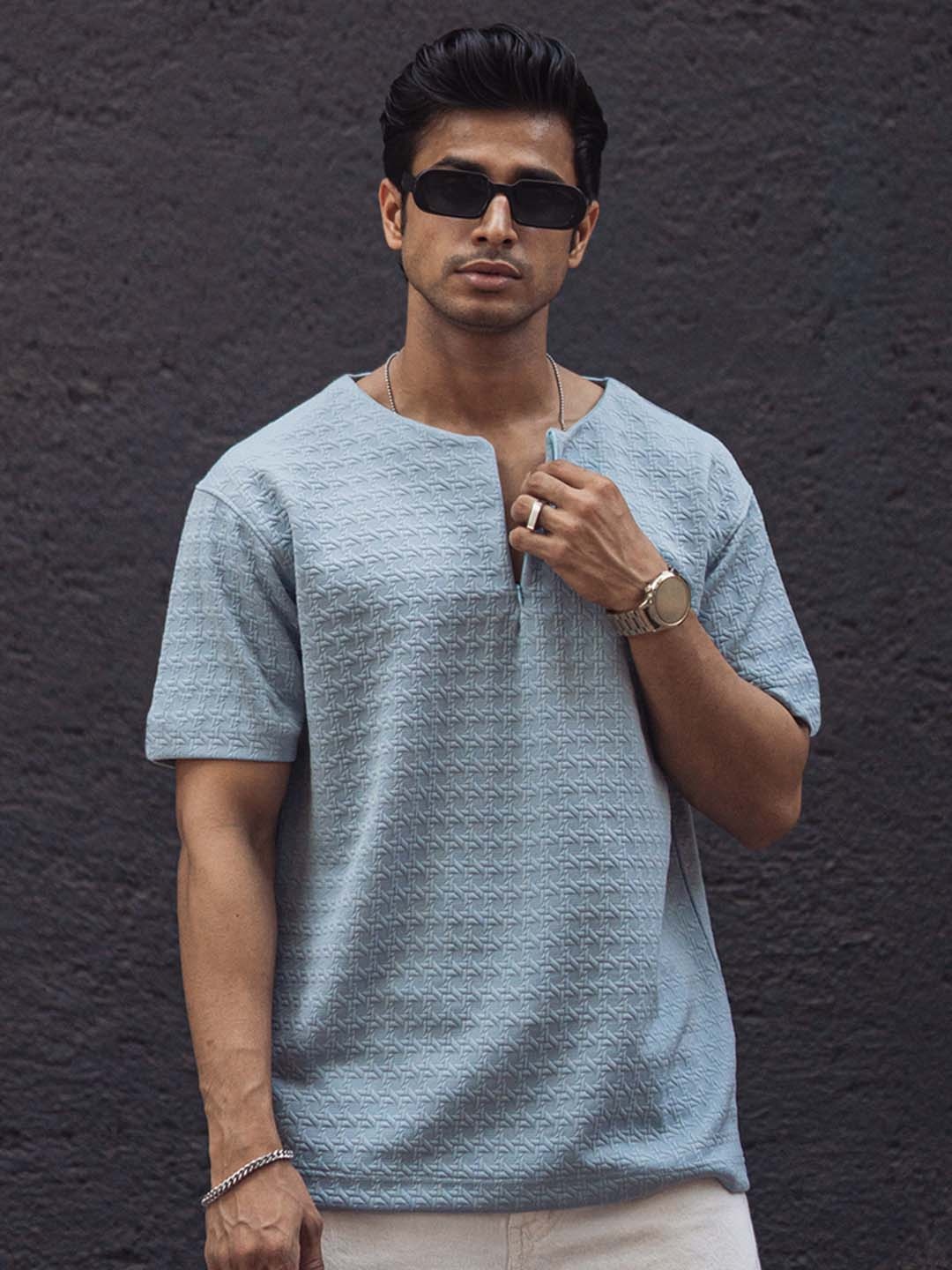 

Powerlook Men Henley Neck Raw Edge T-shirt, Blue