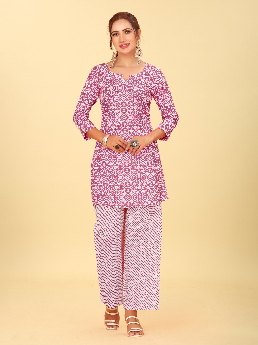 

ODD BY chansi TRENDZ Printed Tunic With Palazzos, Pink