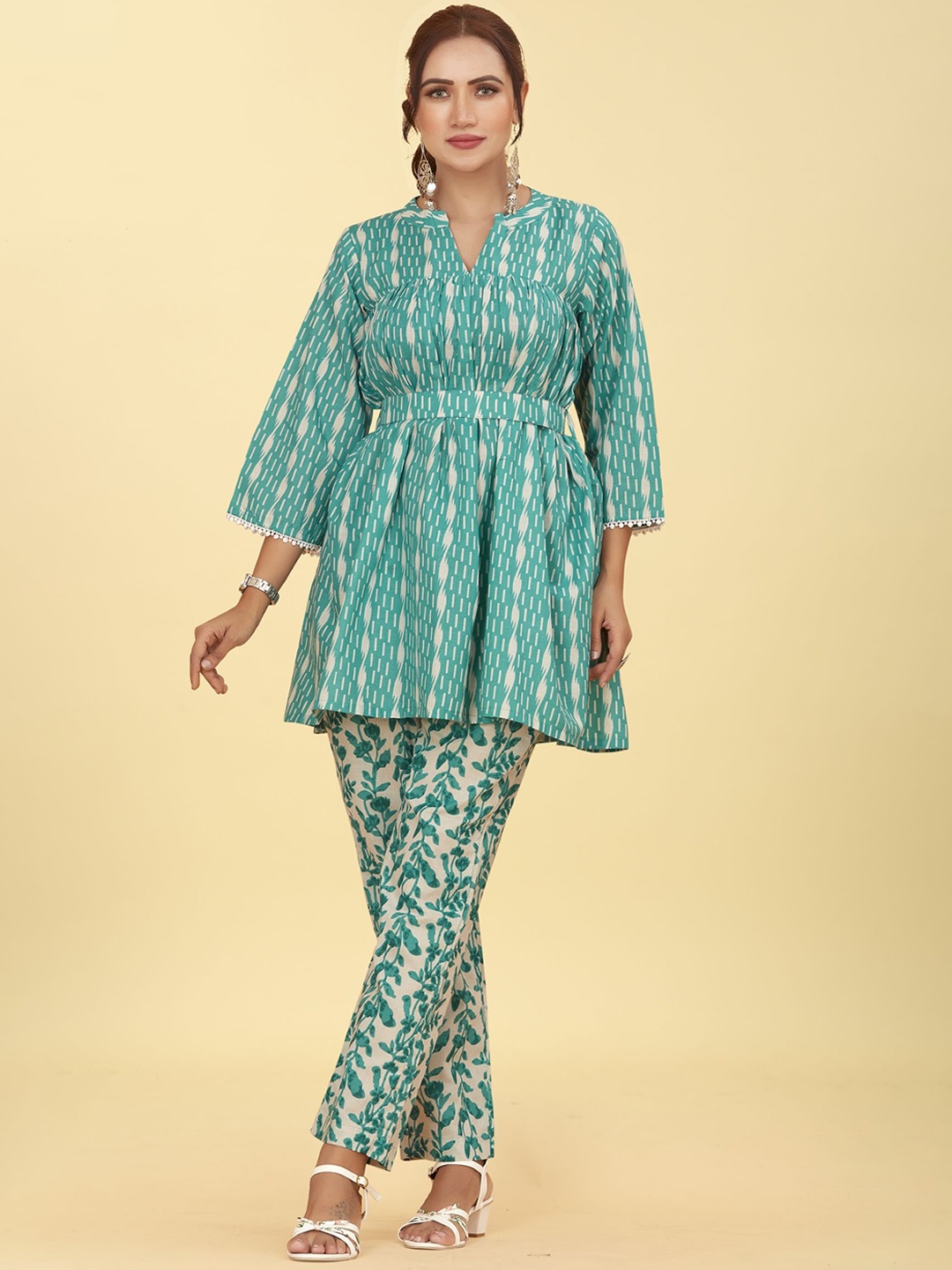 

ODD BY chansi TRENDZ Printed Tunic With Trousers, Sea green