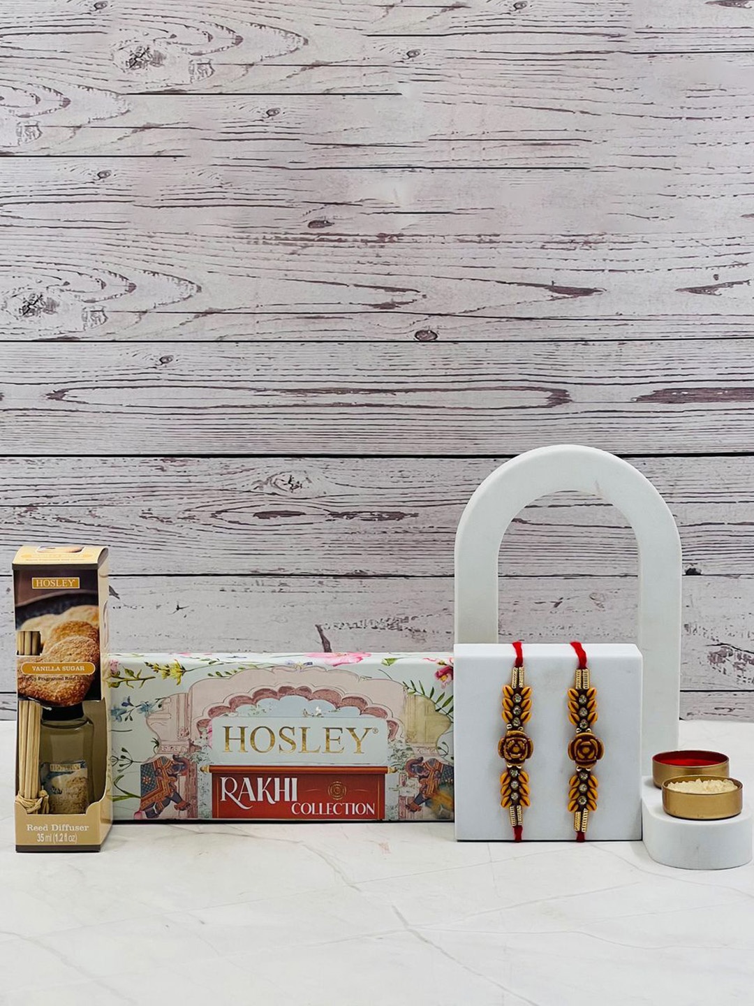 

HOSLEY Set Of 2 Rakhi With Vanilla Sugar Reed Diffuser-35ml Gift Set, Red