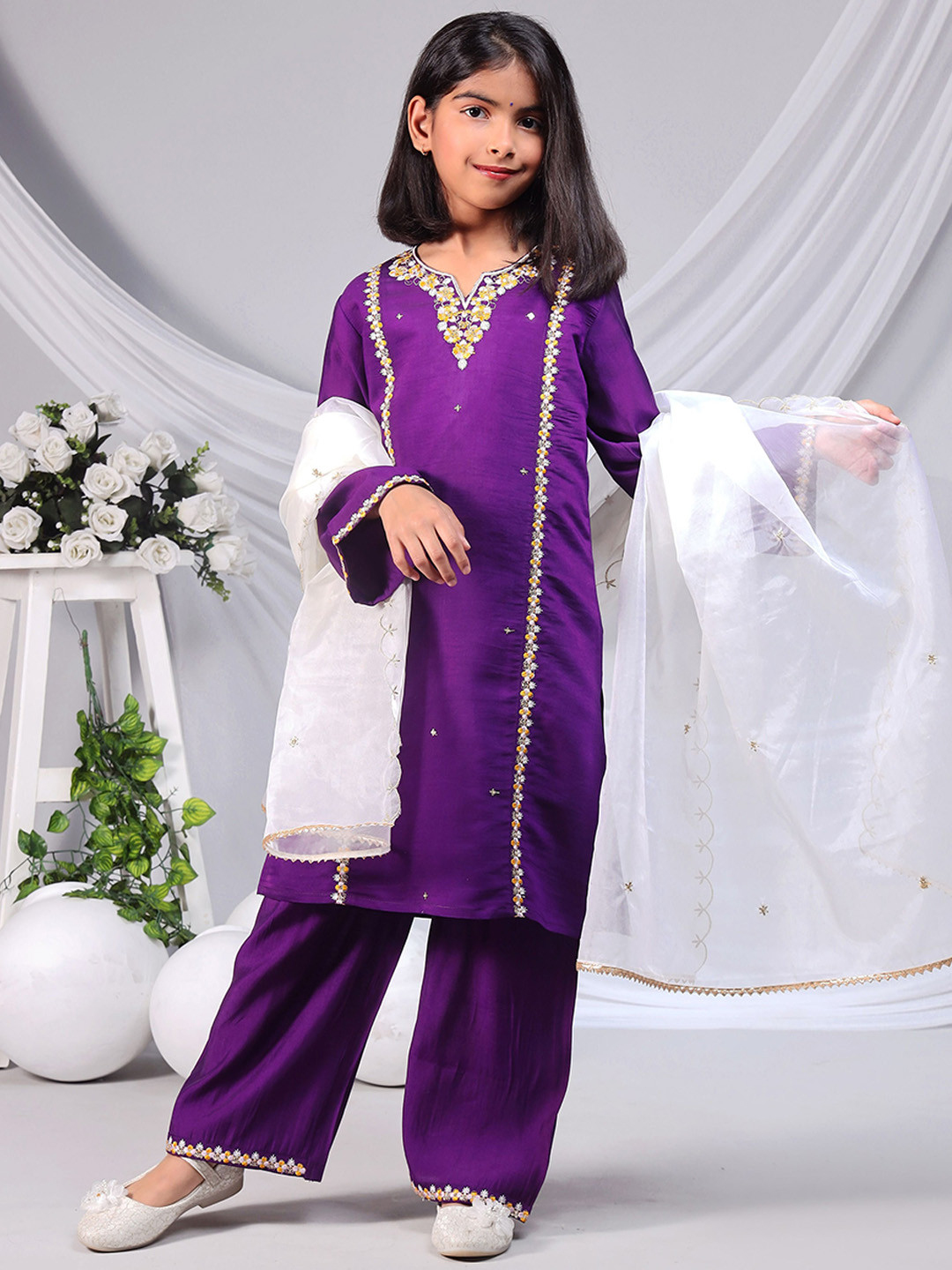 

misbis Girls Floral Embroidered Regular Thread Work Kurti with Palazzos & With Dupatta, Purple
