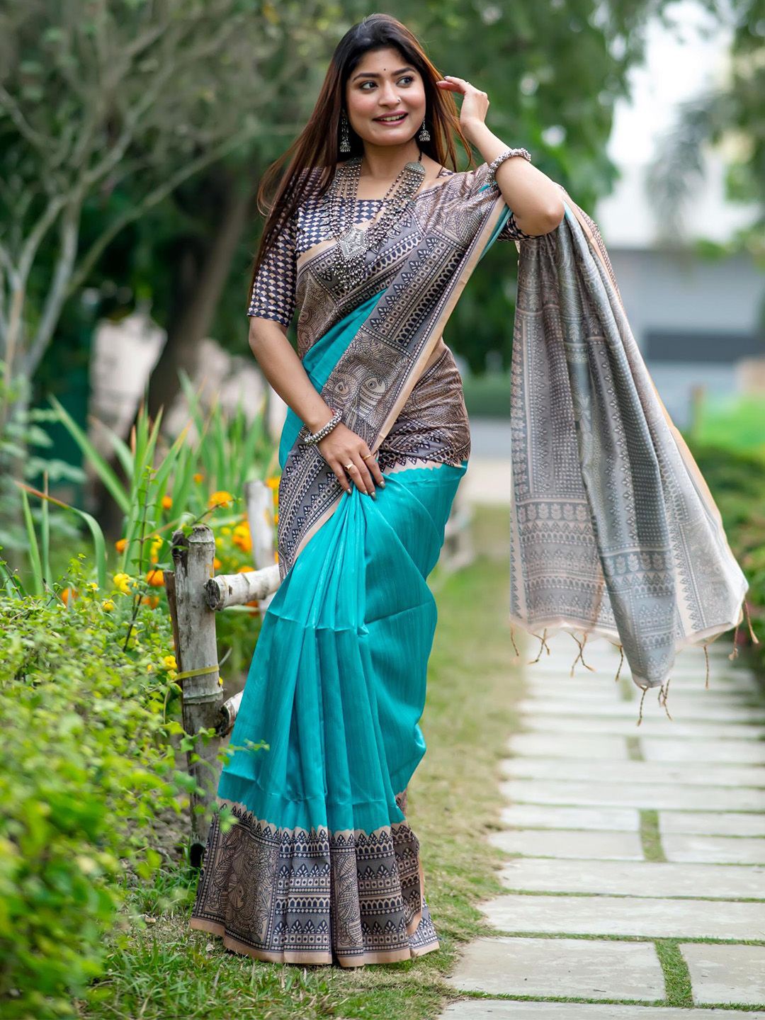 

Ishin Woven Design Tussar Saree, Sea green