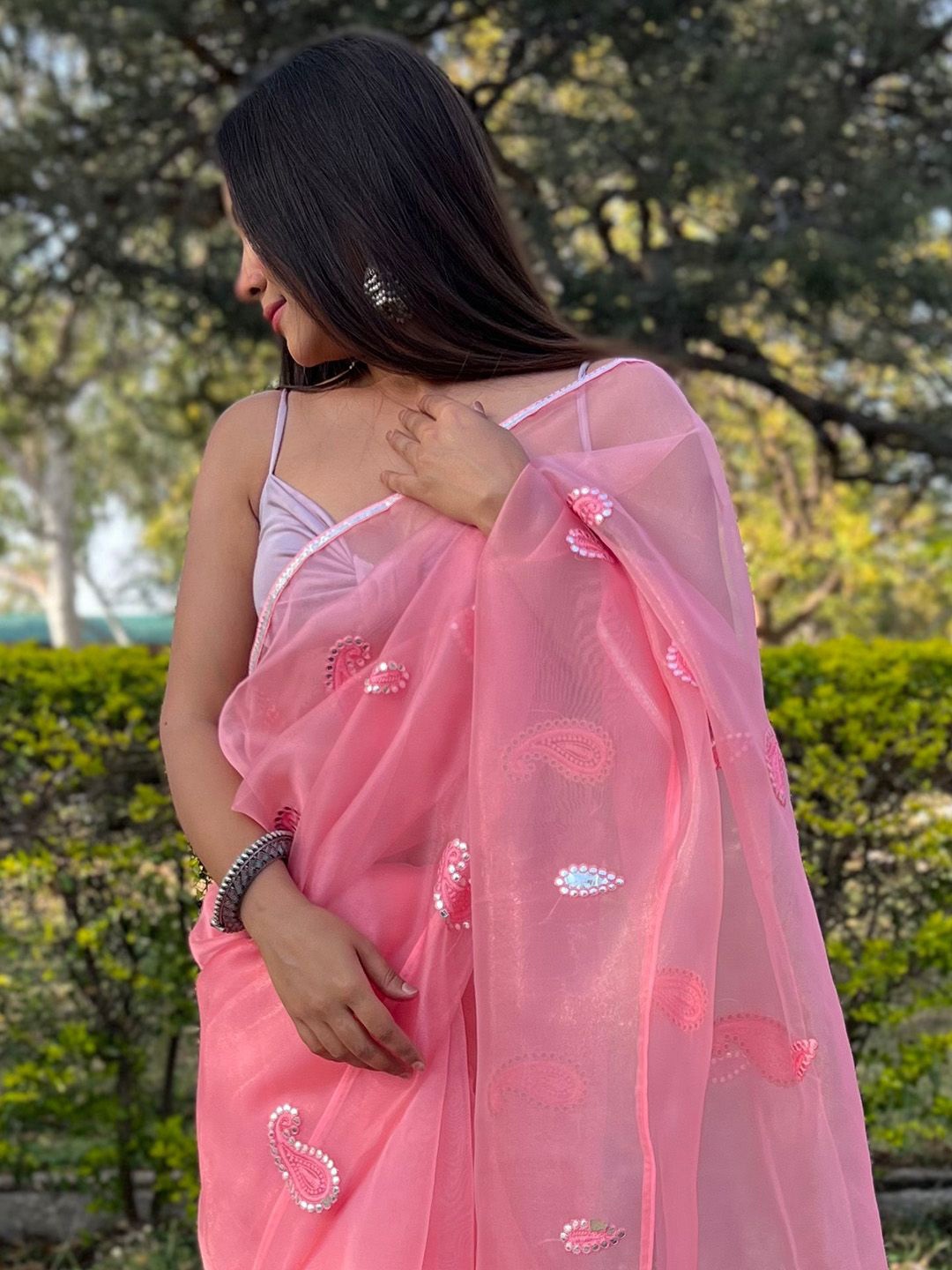 

Ishin Paisley Embroidered Mirror Work Organza Saree, Pink