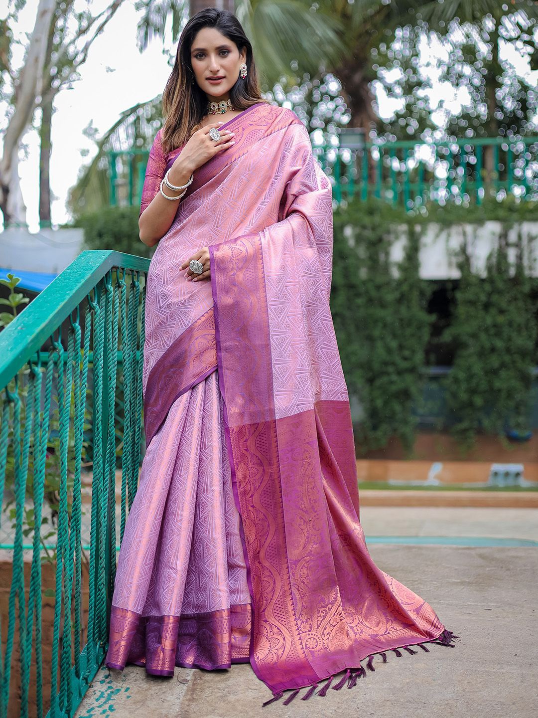 

Ishin Woven Design Zari Kanjeevaram Saree, Lavender