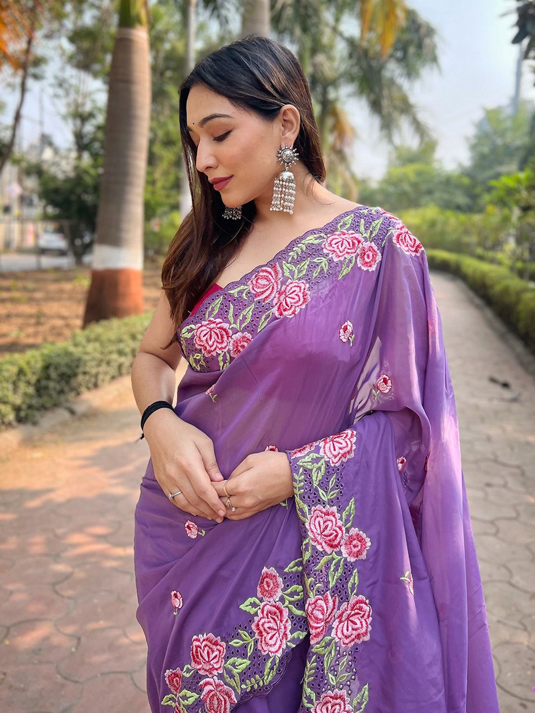 

Ishin Floral Organza Saree, Purple