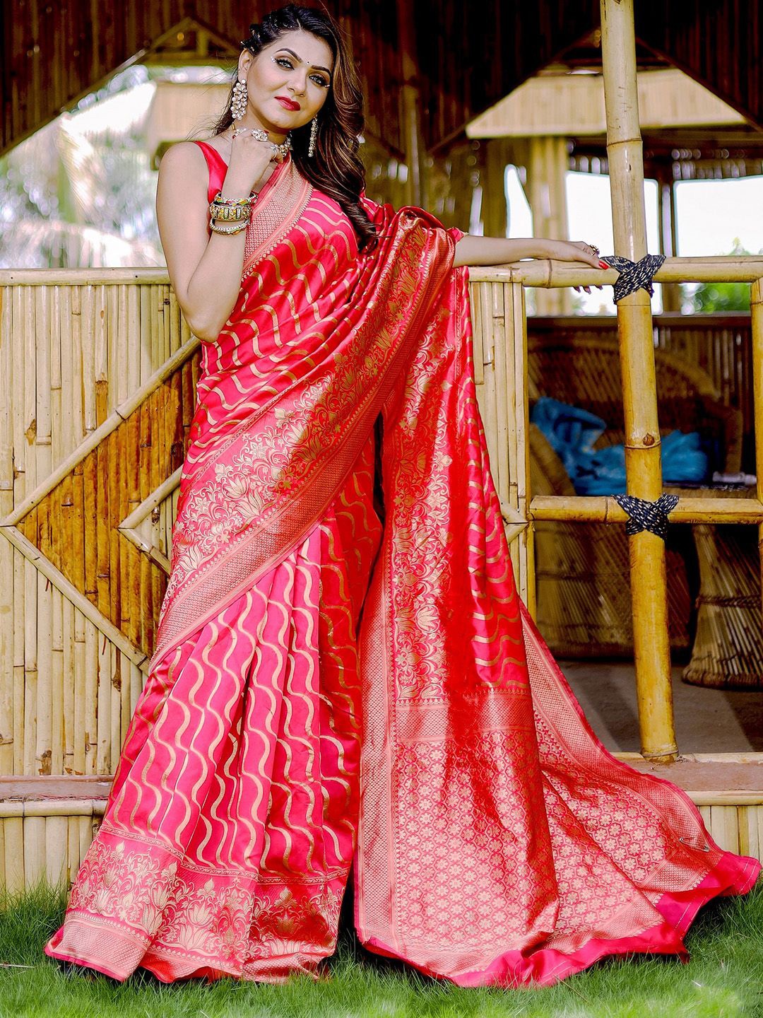 

Ishin Woven Design Zari Banarasi Saree, Pink