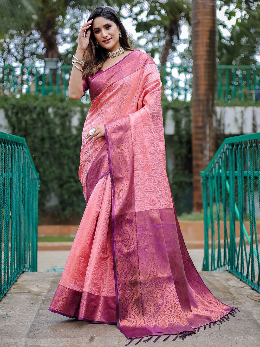 

Ishin Ethnic Motifs Zari Kanjeevaram Saree, Pink