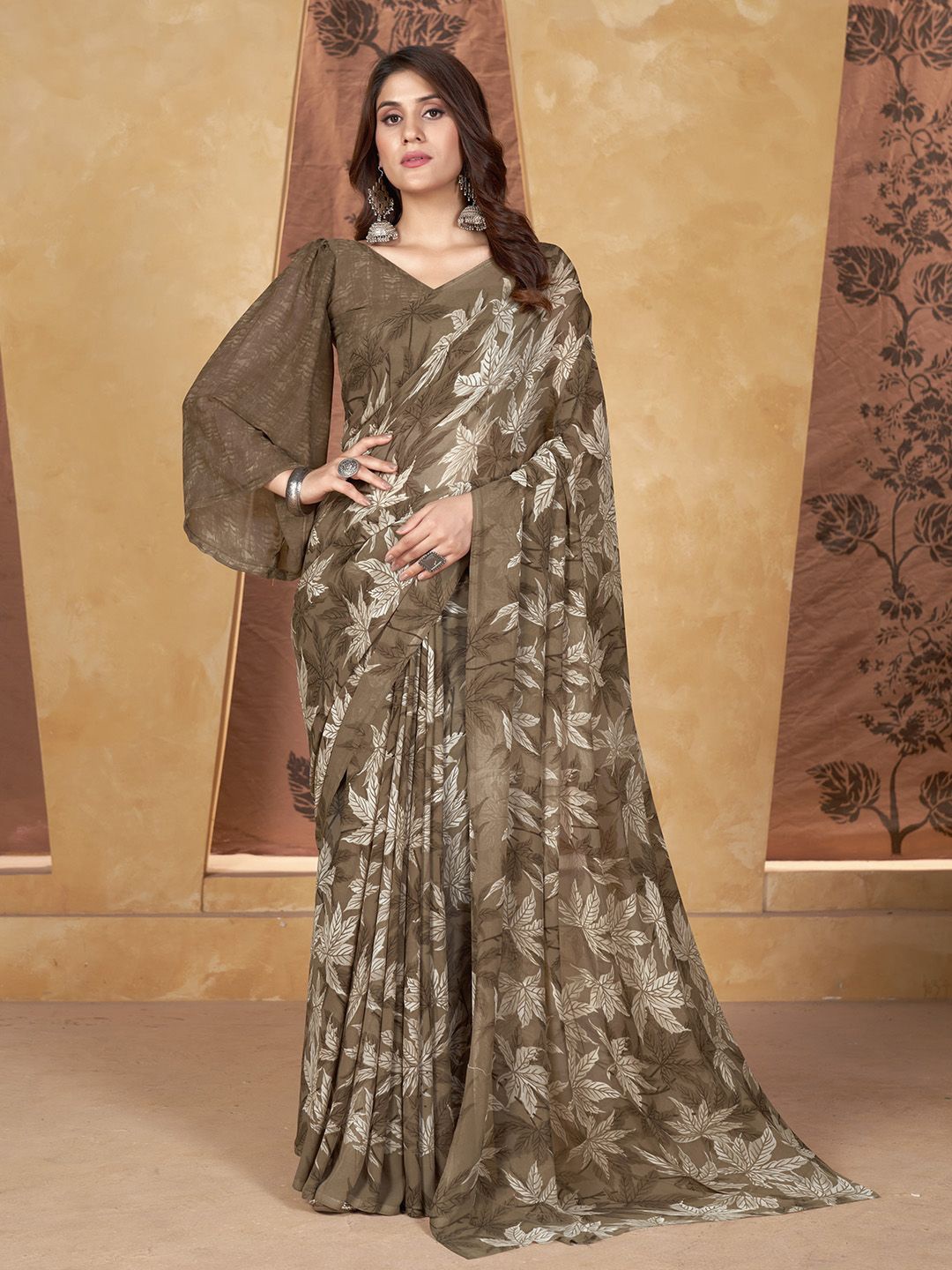 

Ishin Floral Saree with Blouse, Brown