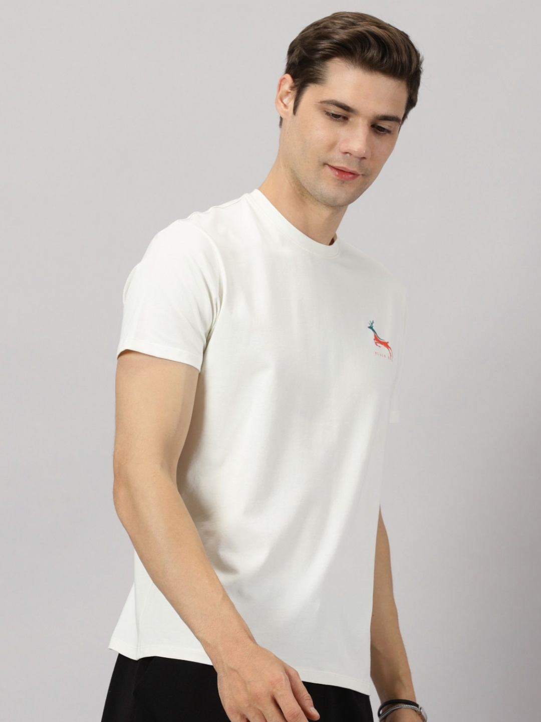 

BLACK BUCK Men Applique T-shirt, White