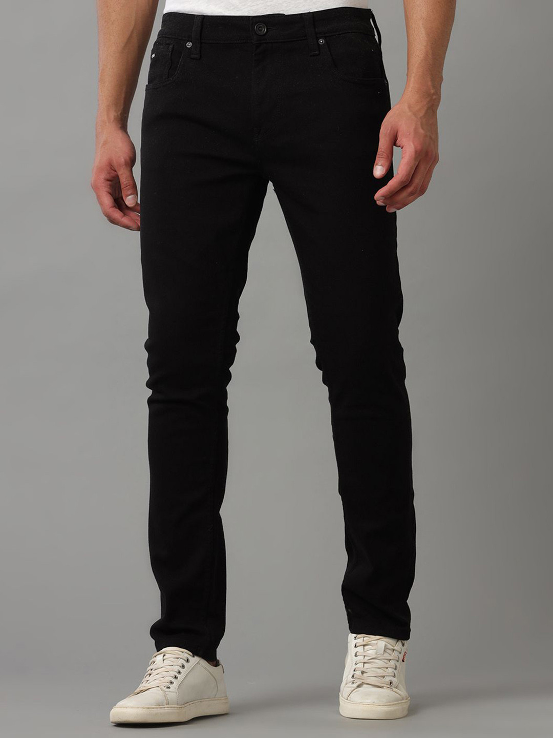

Voi Jeans Men Comfort Mid-Rise Skinny Fit Stretchable Jeans, Black