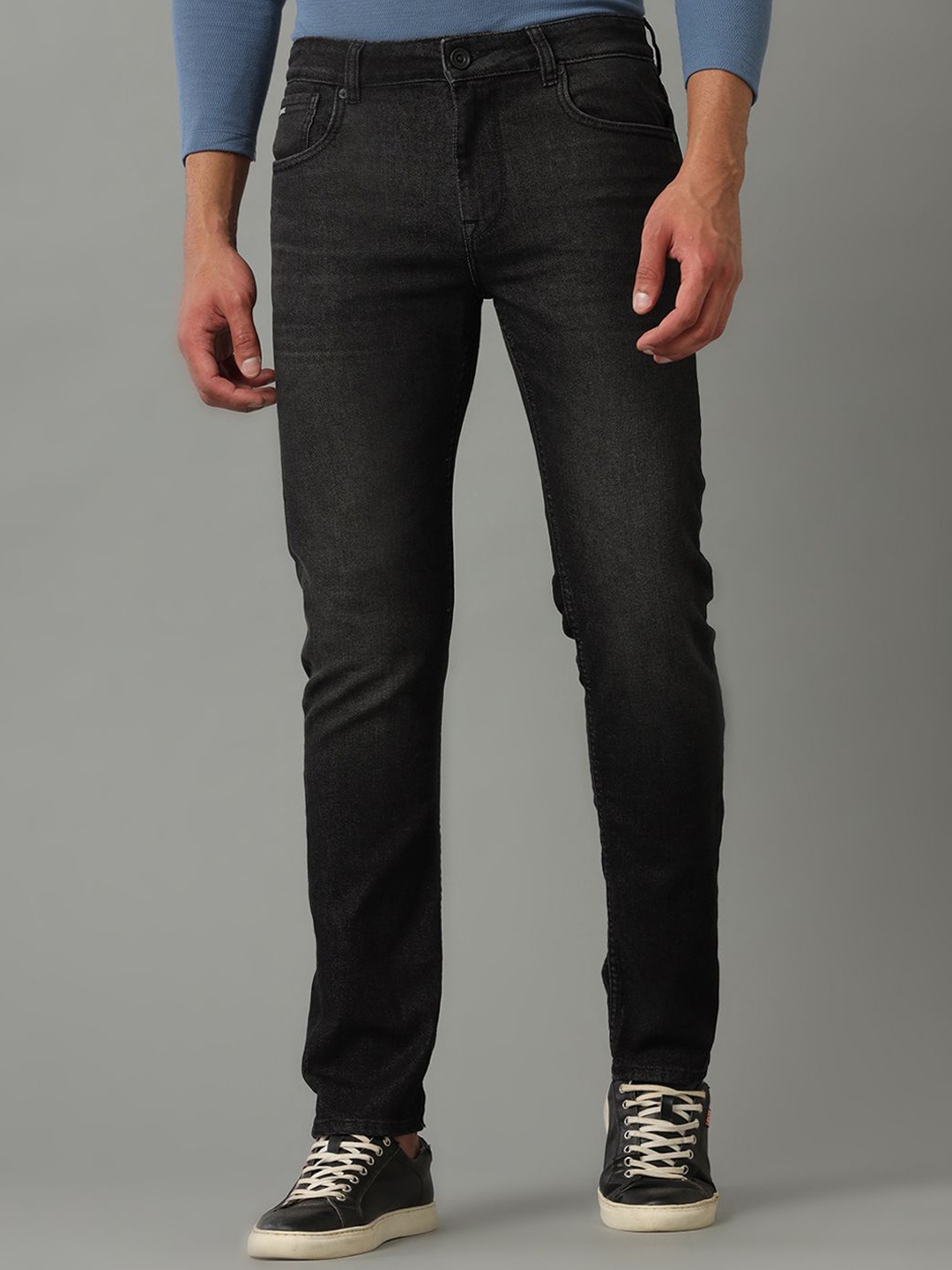 

Voi Jeans Men Comfort Slim Fit Mid-Rise Stretchable Jeans, Black